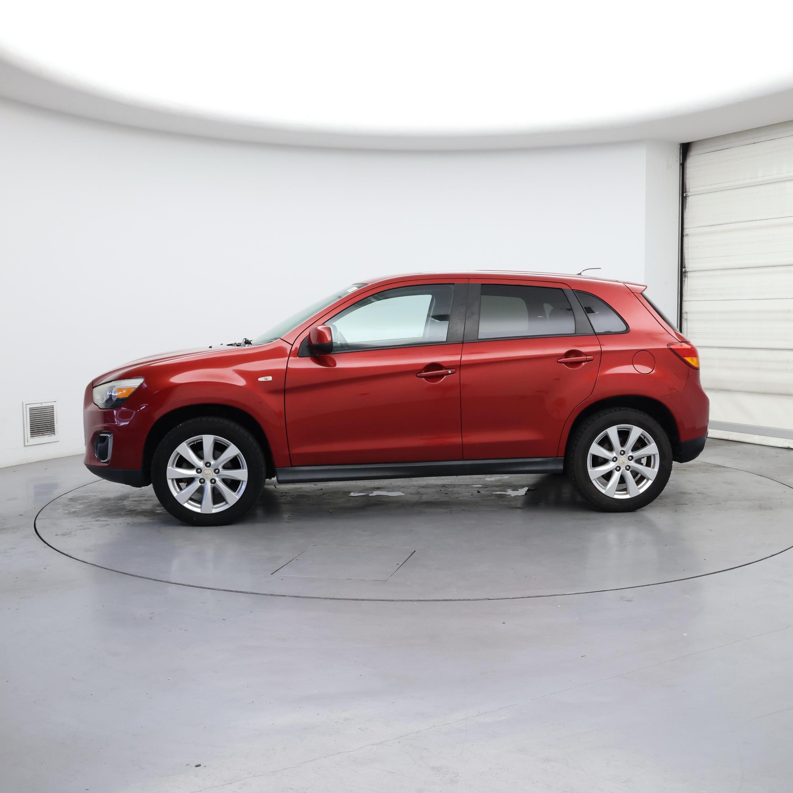 Thumbnail: 2013 Mitsubishi Outlander Sport - 3