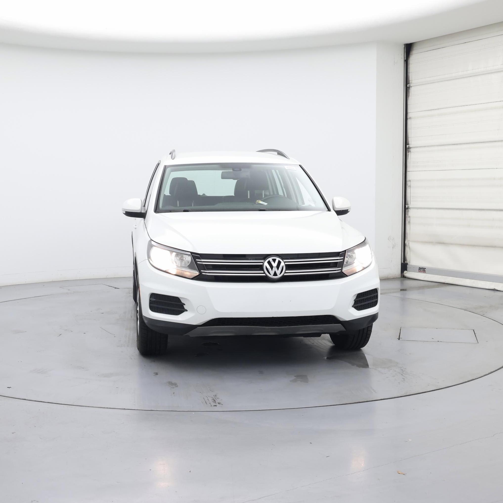 Thumbnail: 2017 Volkswagen Tiguan - 5