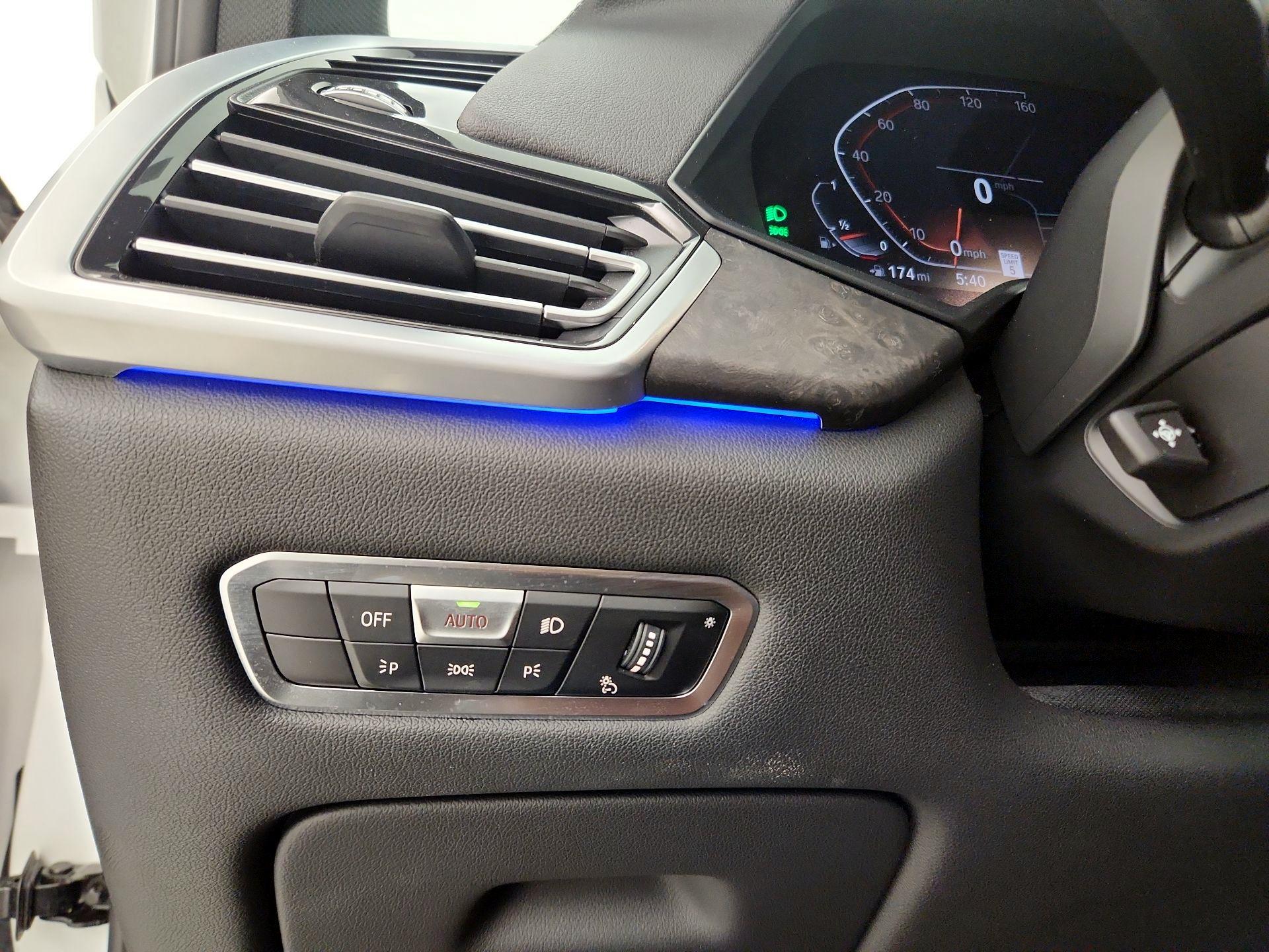 Thumbnail: 2022 BMW X5 - 13