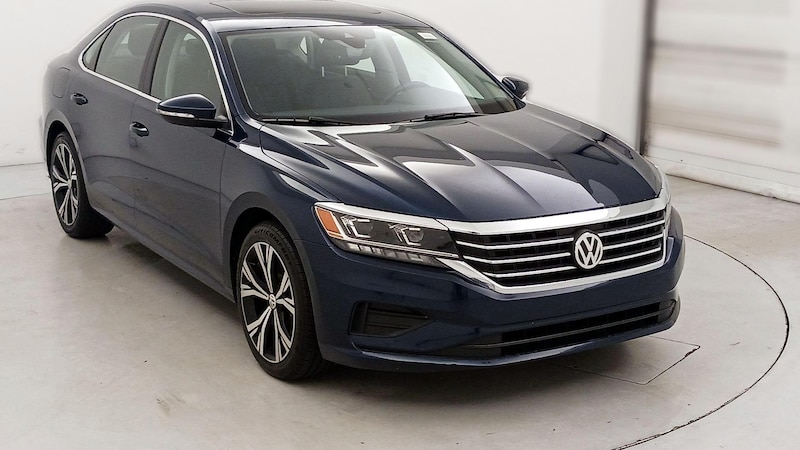 2021 Volkswagen Passat SE Hero Image