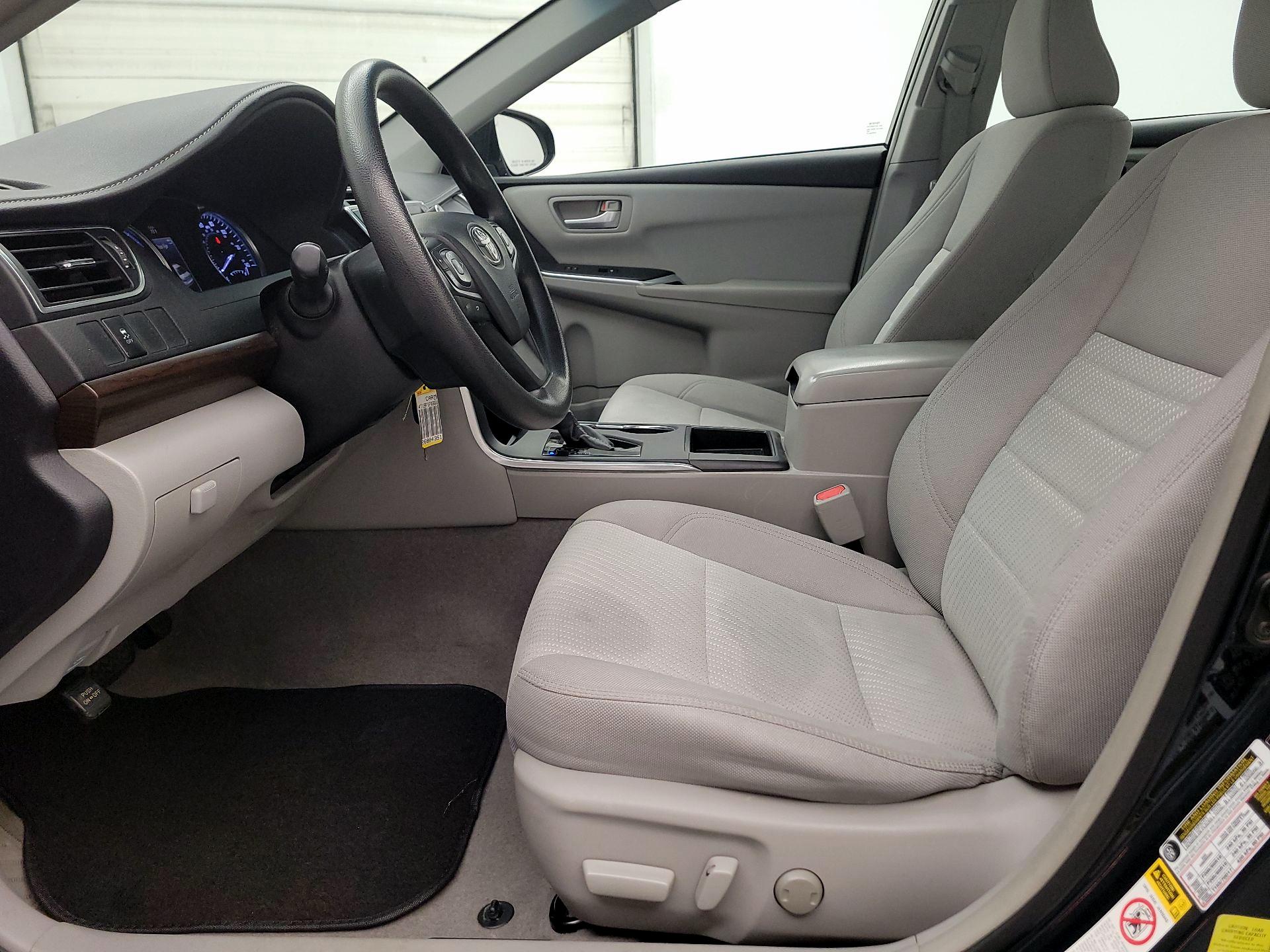 Thumbnail: 2016 Toyota Camry - 11