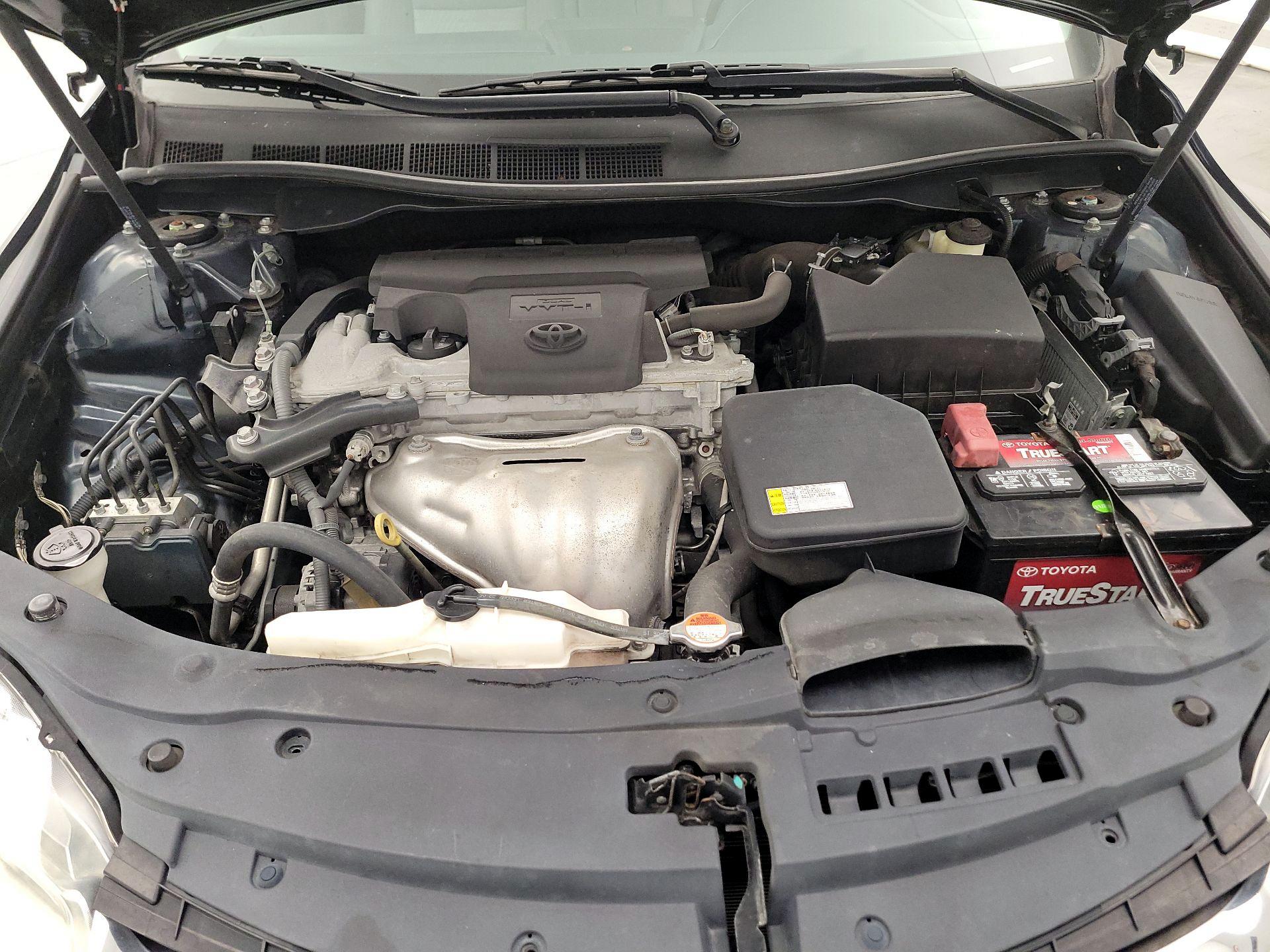 Thumbnail: 2016 Toyota Camry - 17
