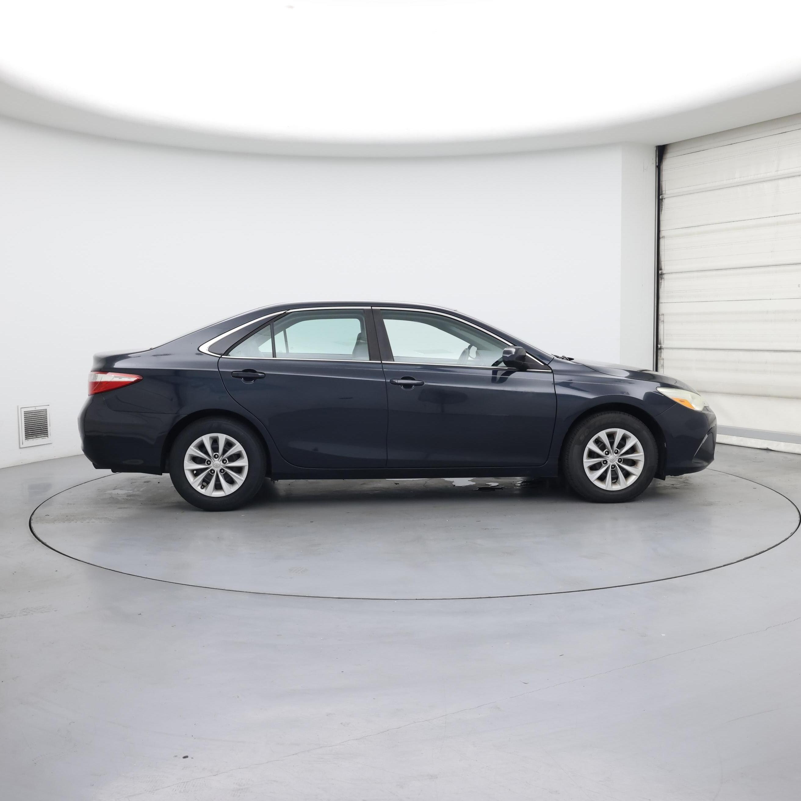 Thumbnail: 2016 Toyota Camry - 7
