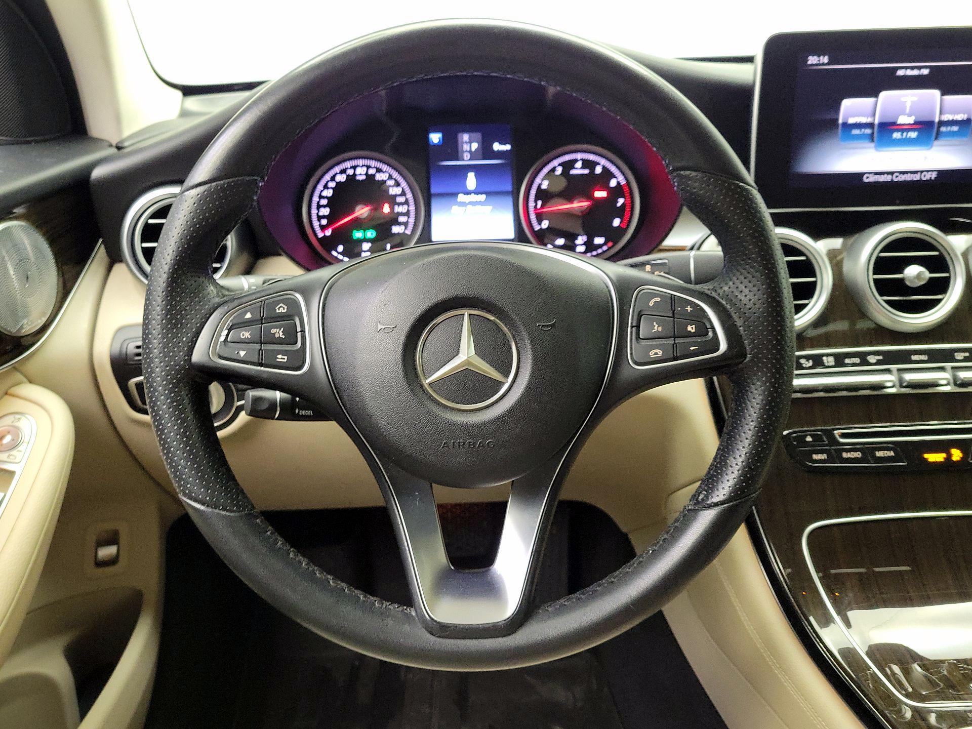 Thumbnail: 2017 Mercedes-Benz GLC - 10