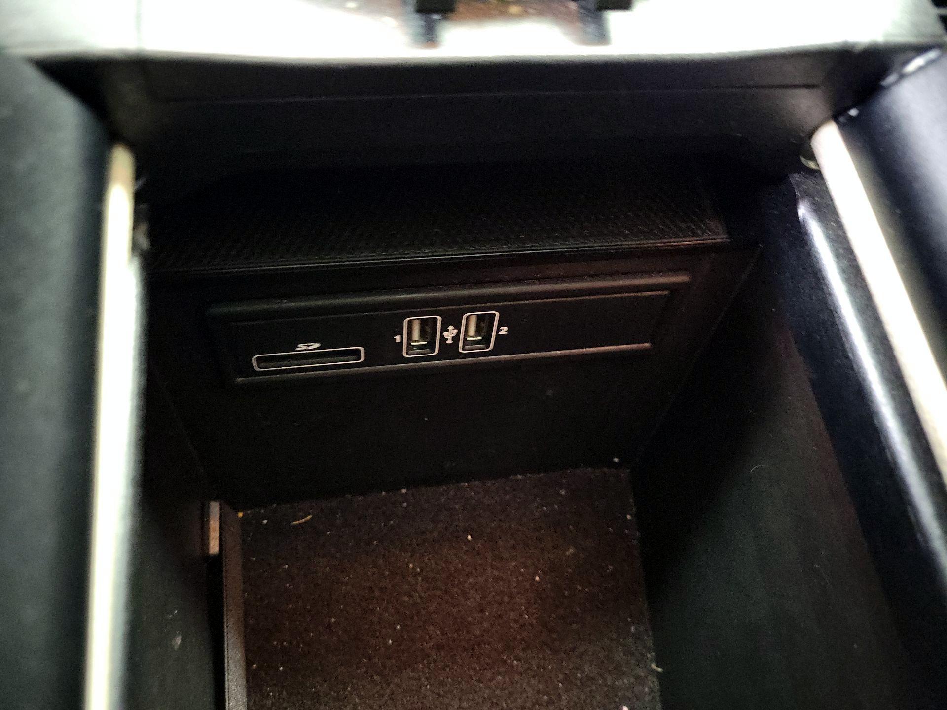 Thumbnail: 2017 Mercedes-Benz GLC - 19