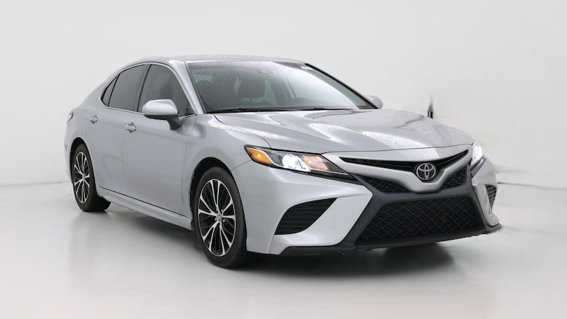 2020 Toyota Camry SE Hero Image