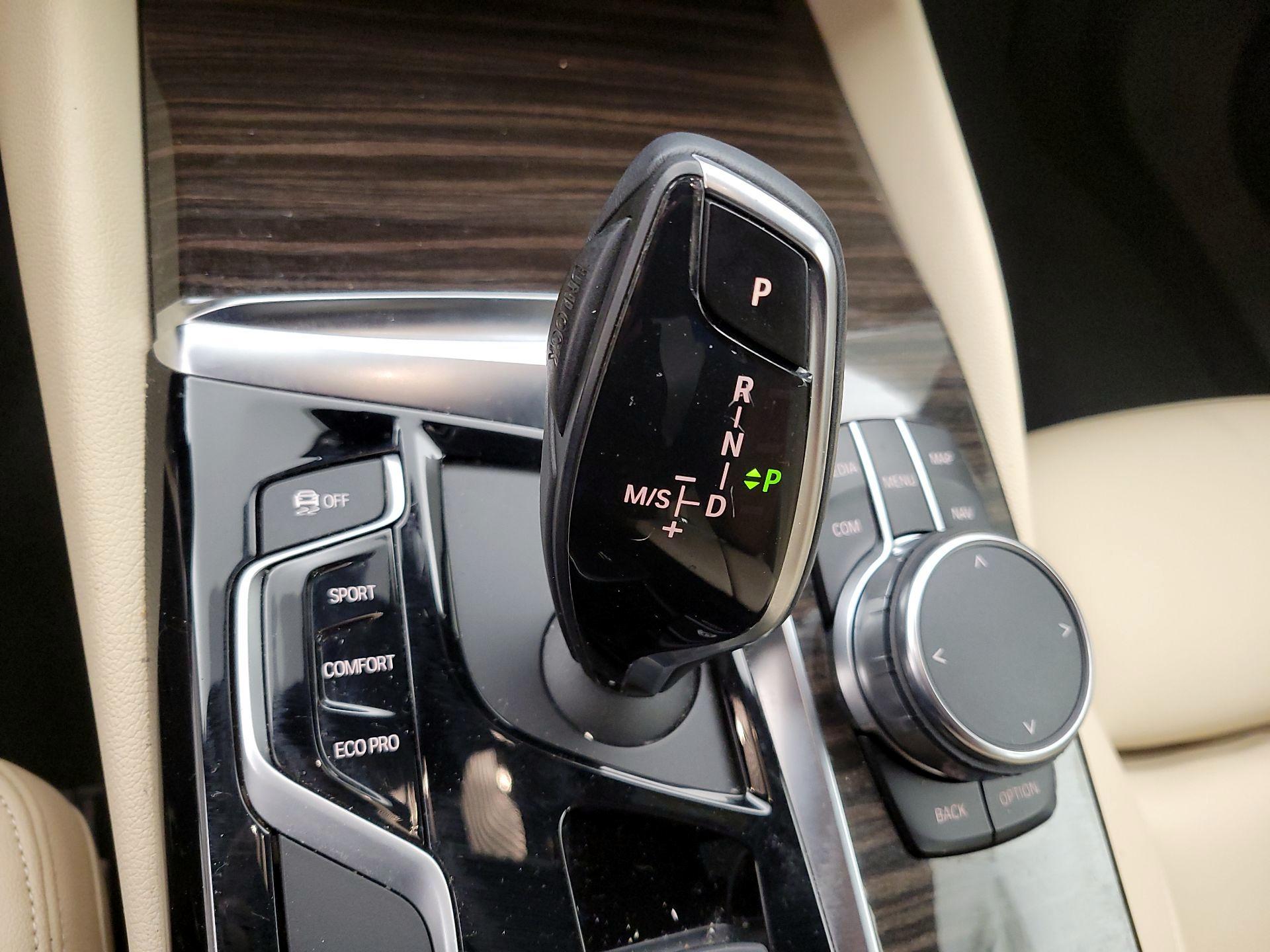 Thumbnail: 2018 BMW 5 Series - 15