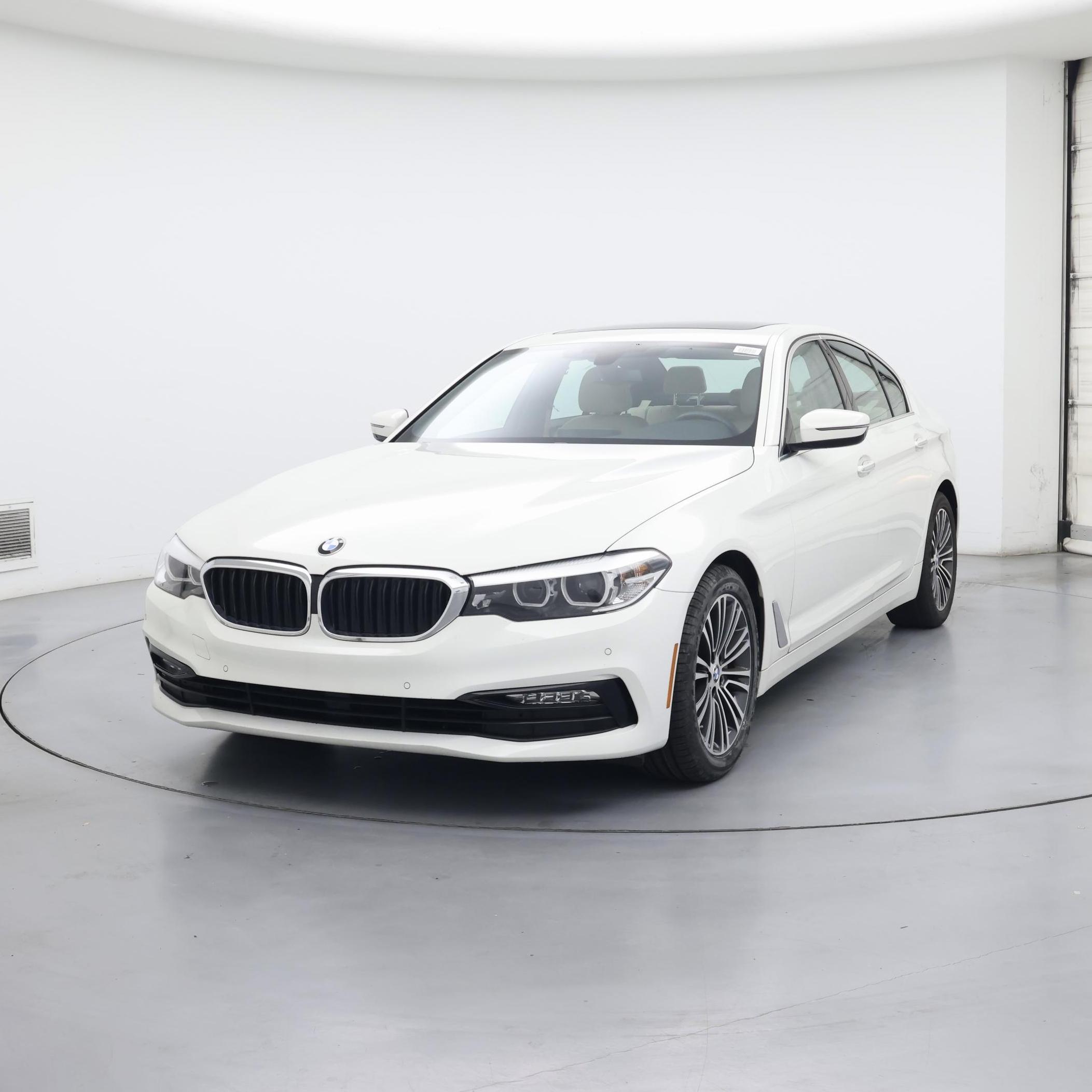 Thumbnail: 2018 BMW 5 Series - 4