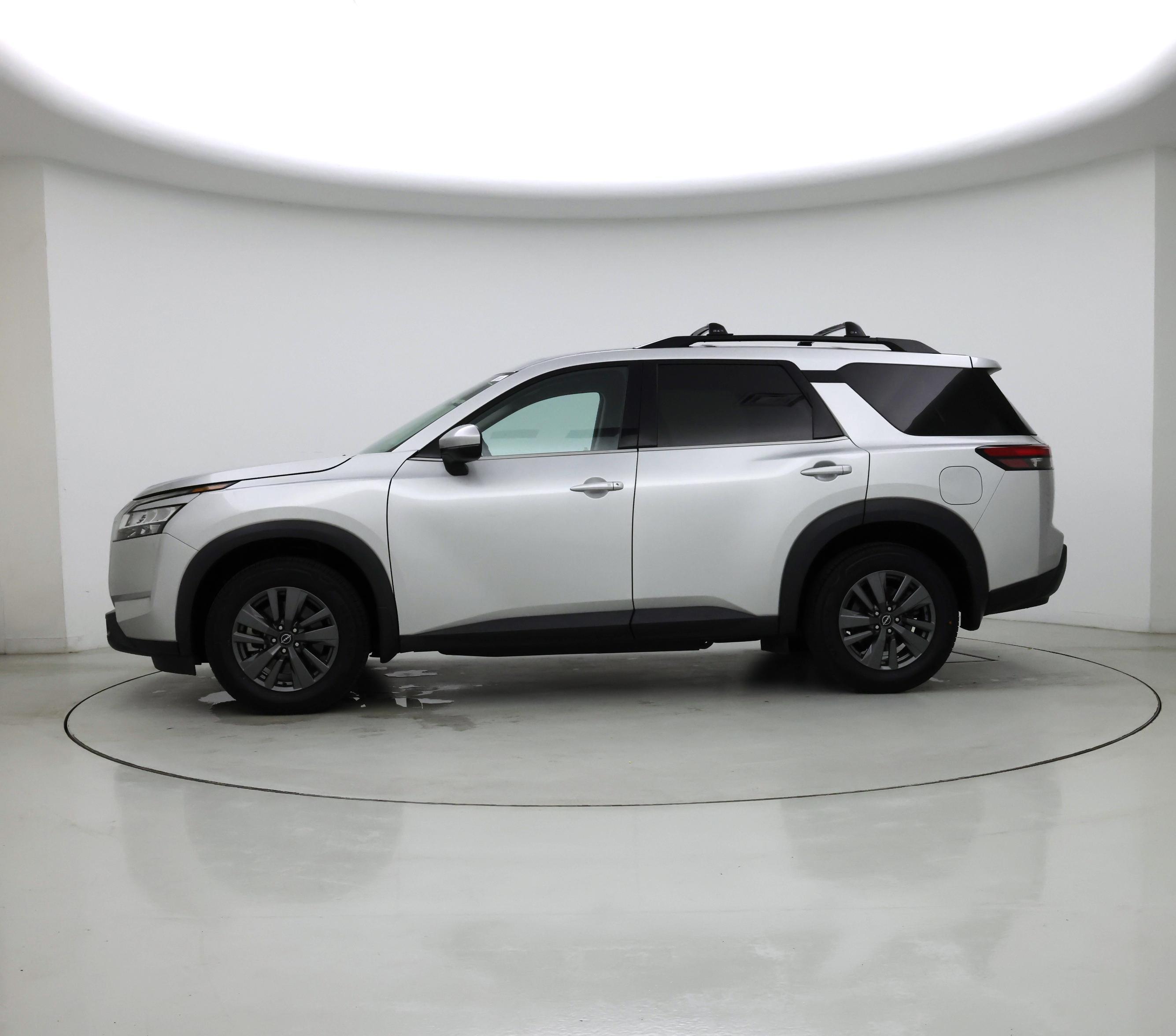 Thumbnail: 2022 Nissan Pathfinder - 3