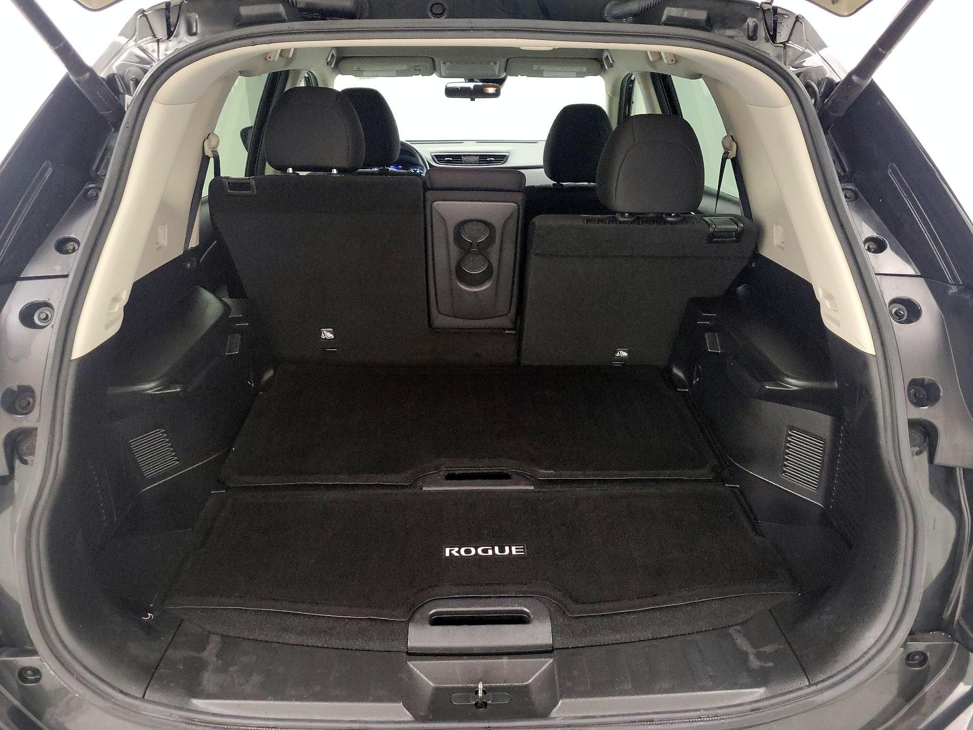 Thumbnail: 2019 Nissan Rogue - 20