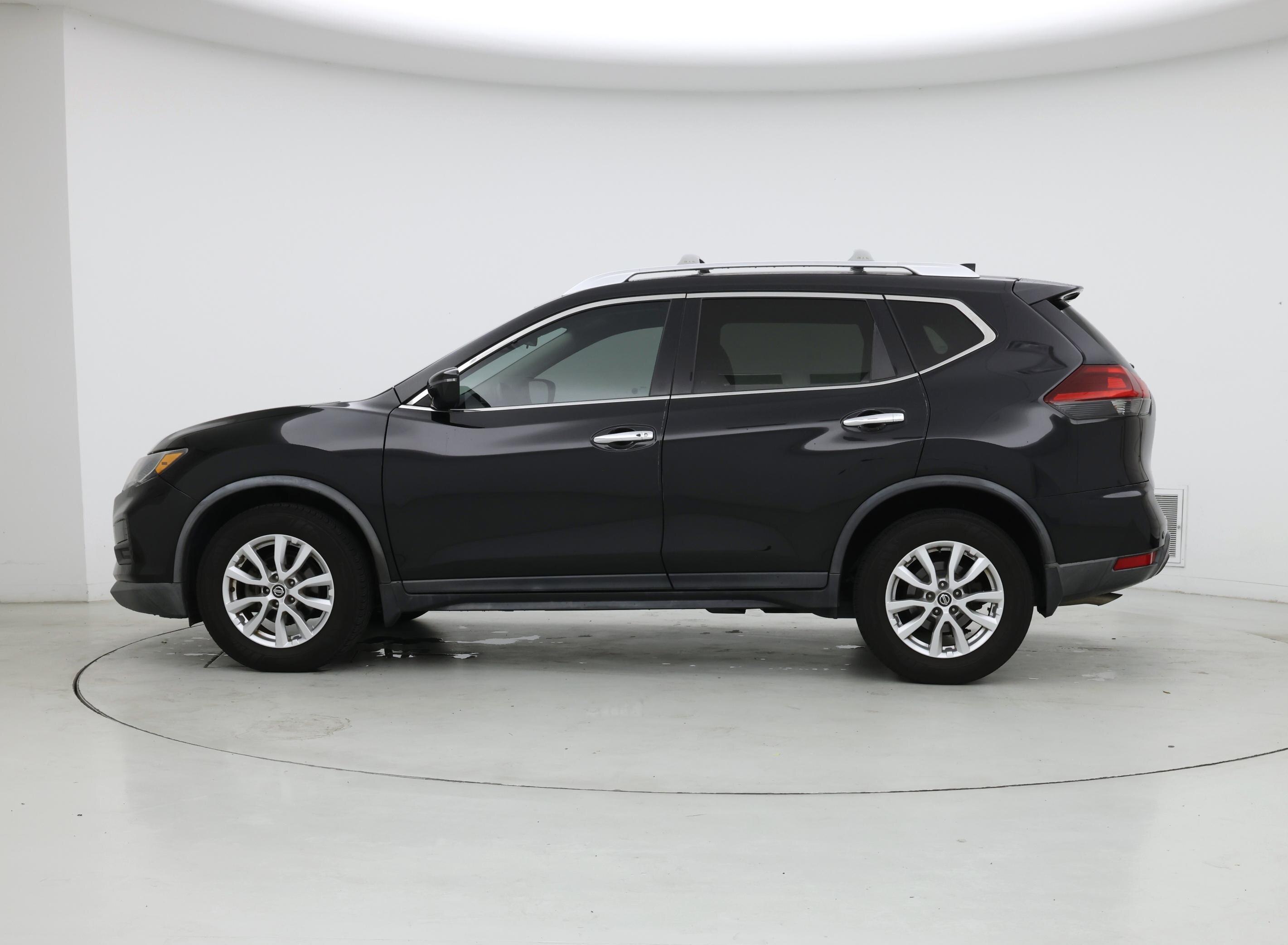 Thumbnail: 2019 Nissan Rogue - 3