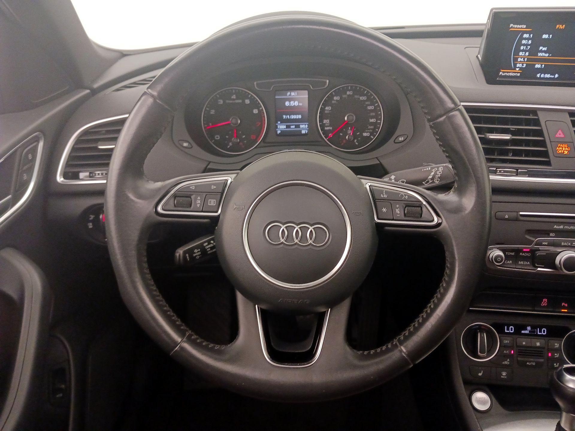 Thumbnail: 2018 Audi Q3 - 10