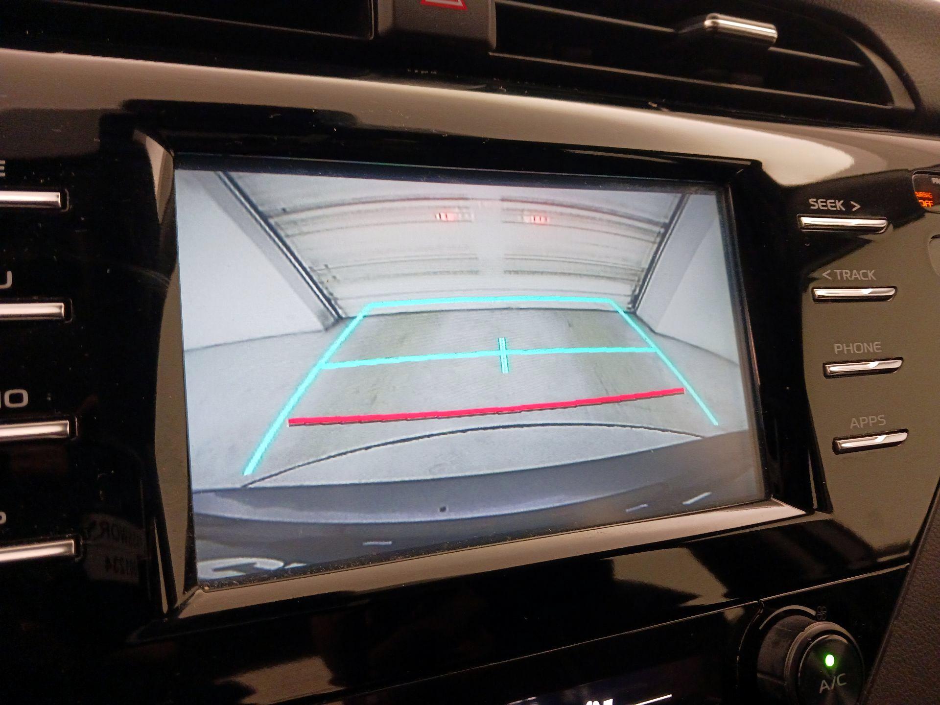 Thumbnail: 2019 Toyota Camry - 14