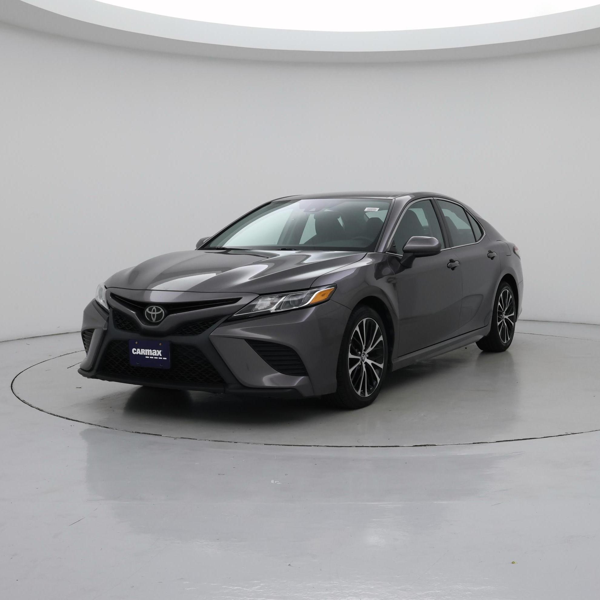 Thumbnail: 2019 Toyota Camry - 4