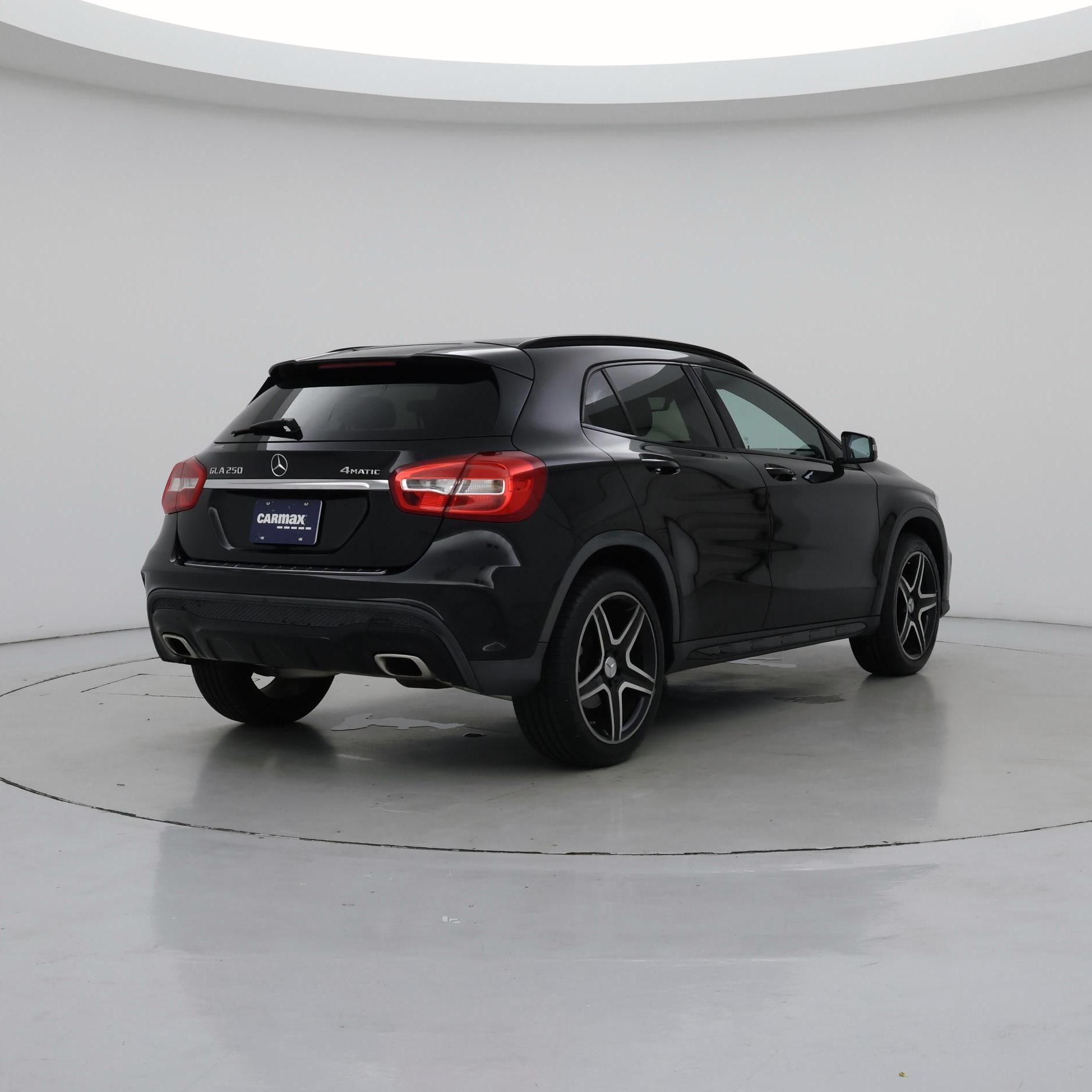 Thumbnail: 2016 Mercedes-Benz GLA - 8