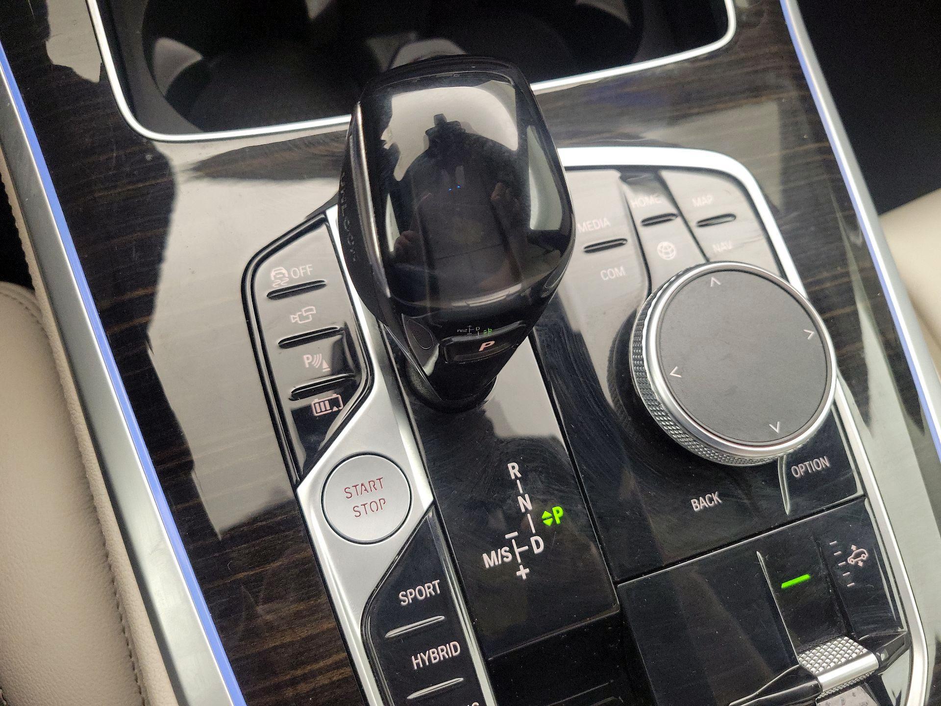 Thumbnail: 2021 BMW X5 - 17