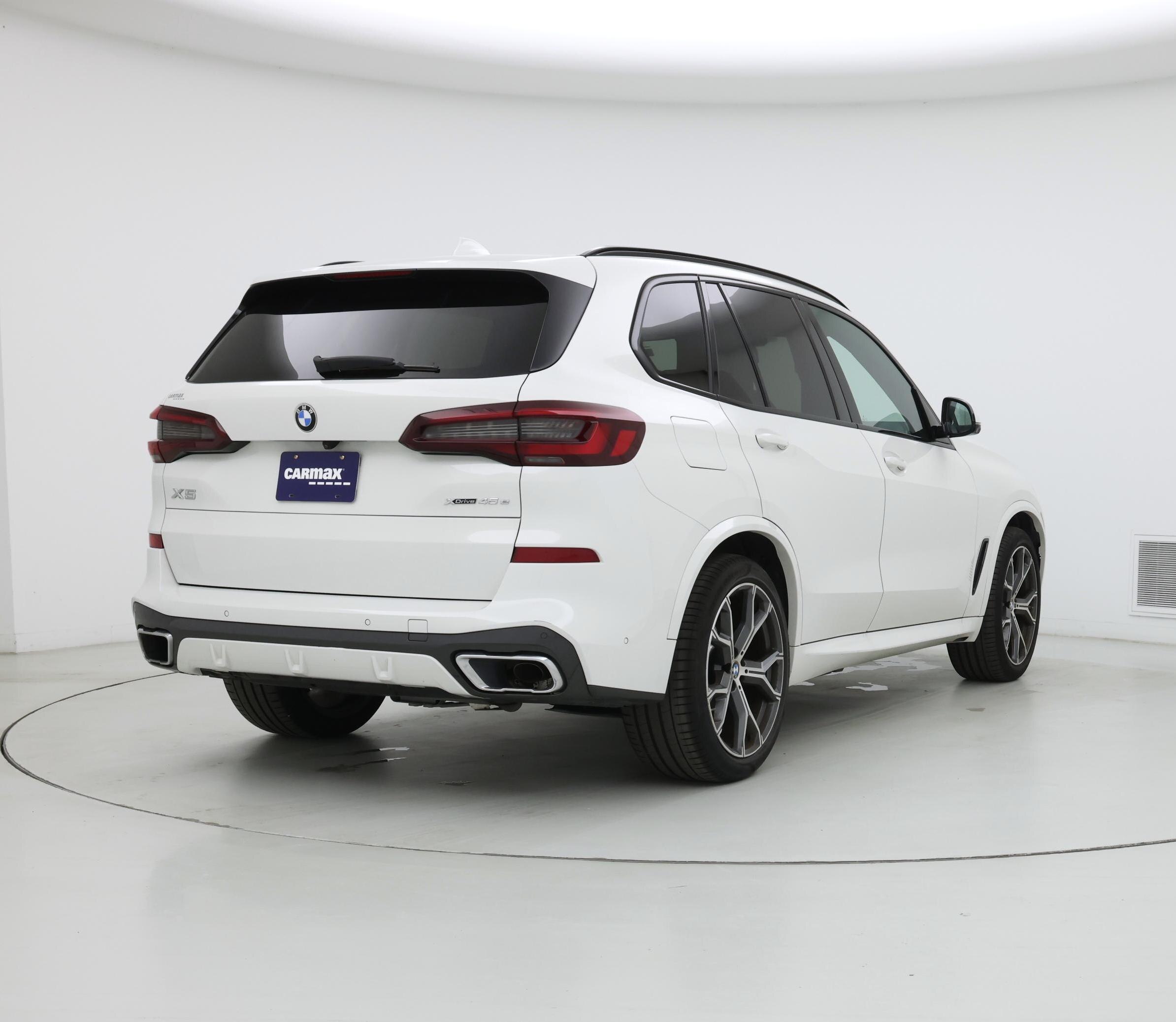 Thumbnail: 2021 BMW X5 - 8