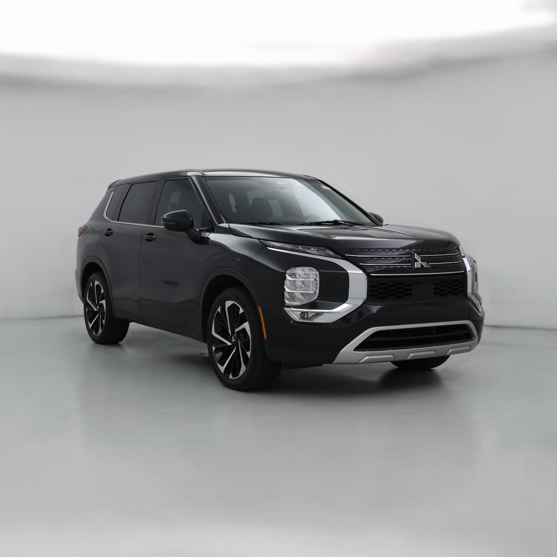 Thumbnail: 2022 Mitsubishi Outlander - 1