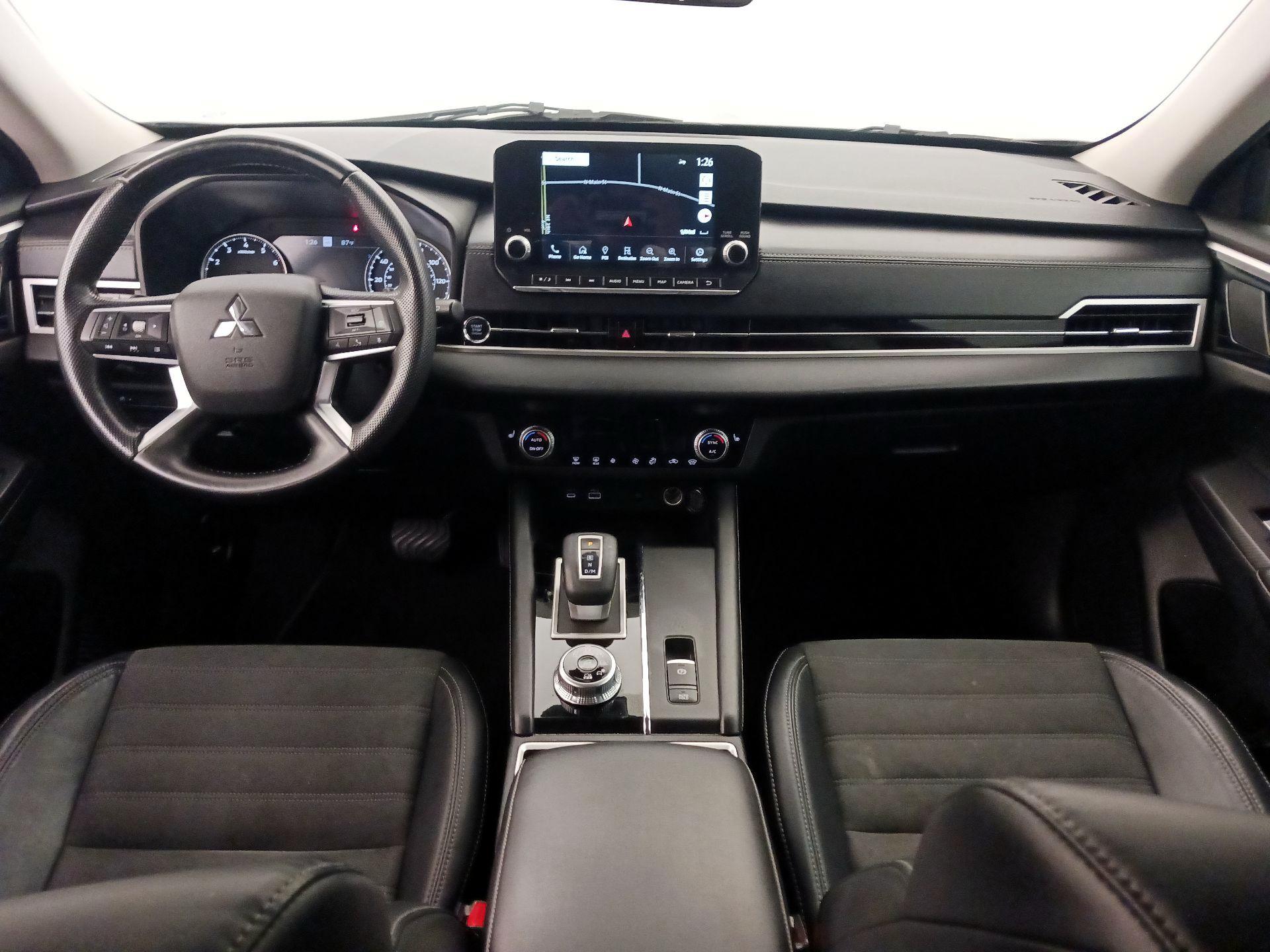 Thumbnail: 2022 Mitsubishi Outlander - 9