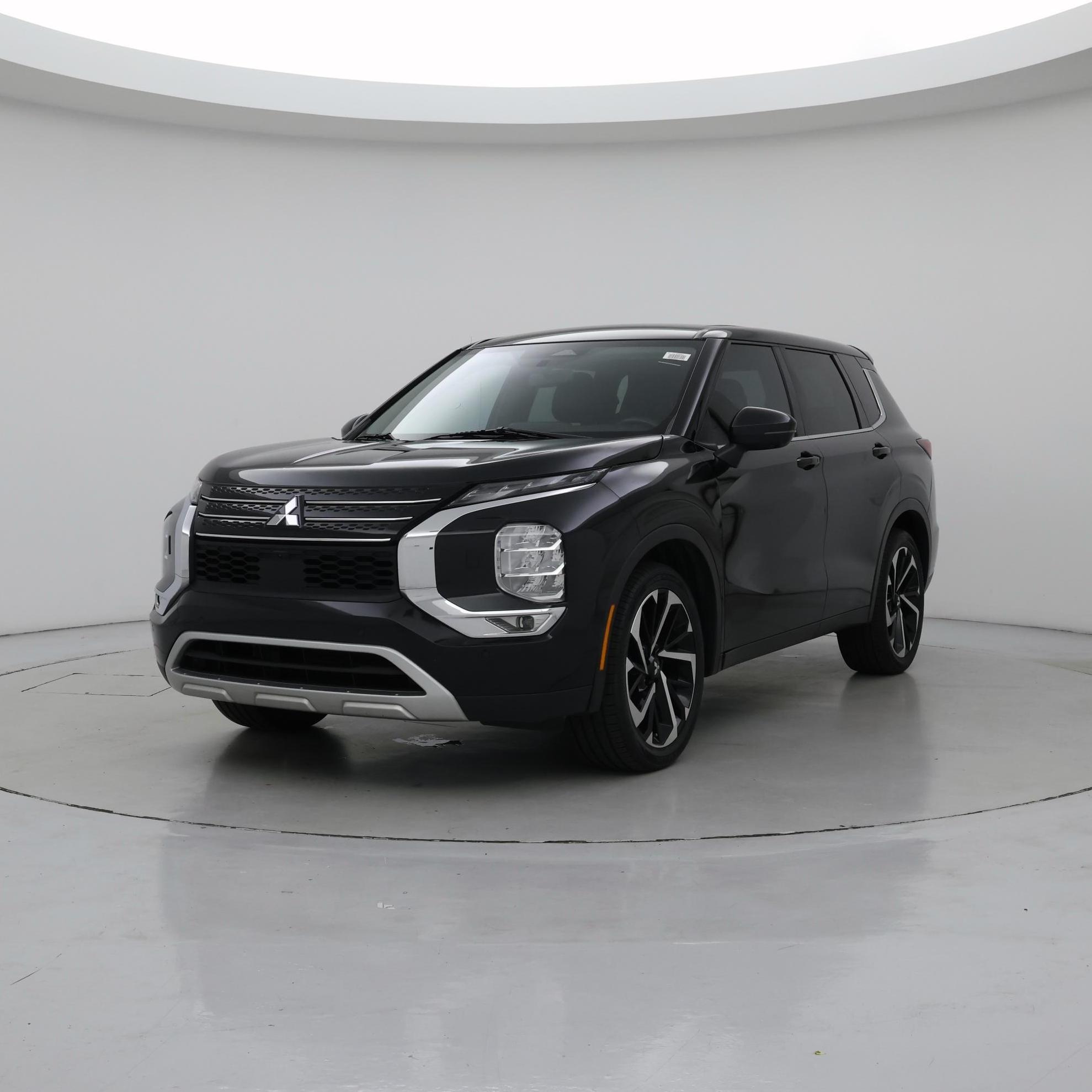 Thumbnail: 2022 Mitsubishi Outlander - 4