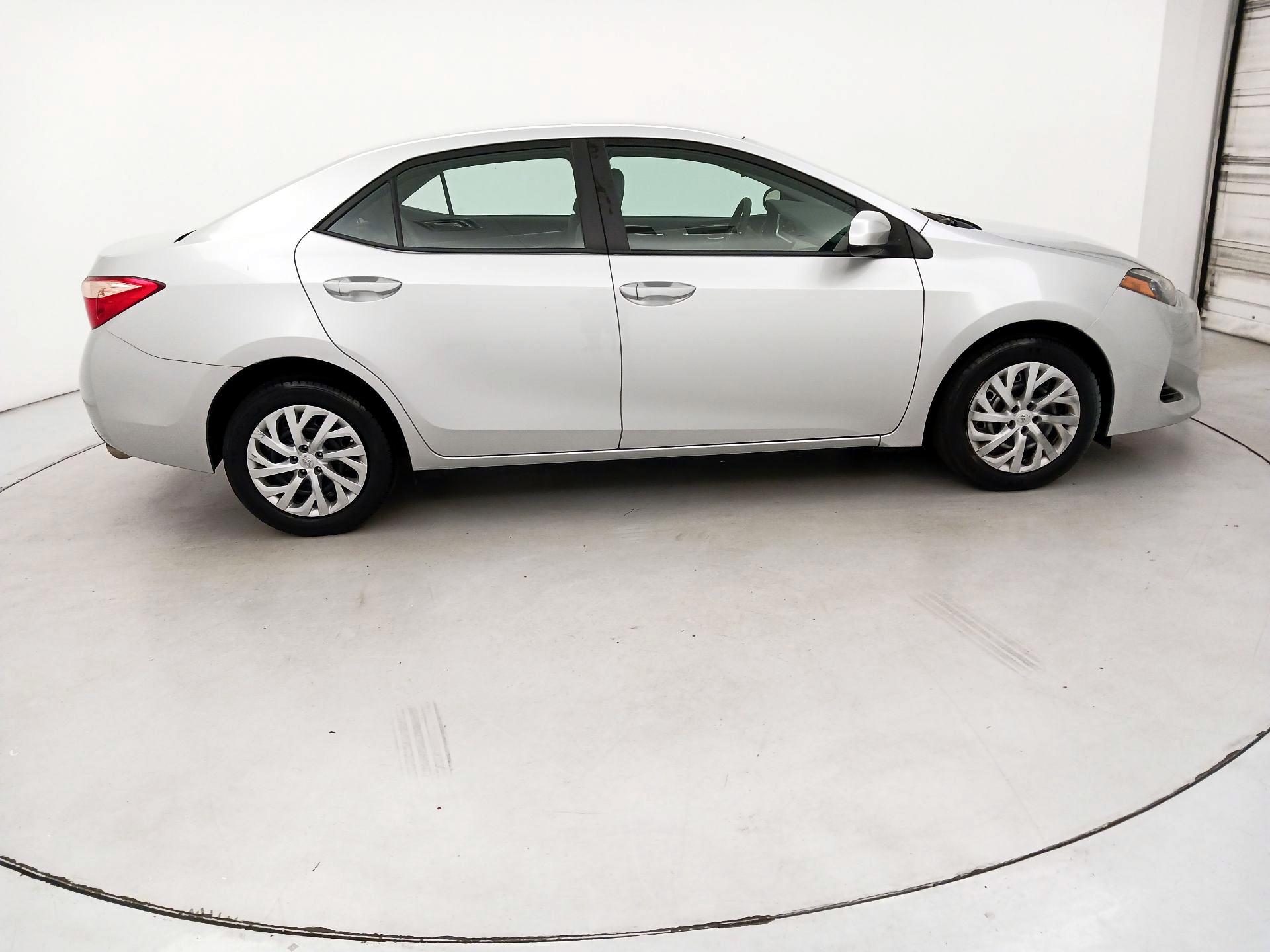 Thumbnail: 2018 Toyota Corolla - 4