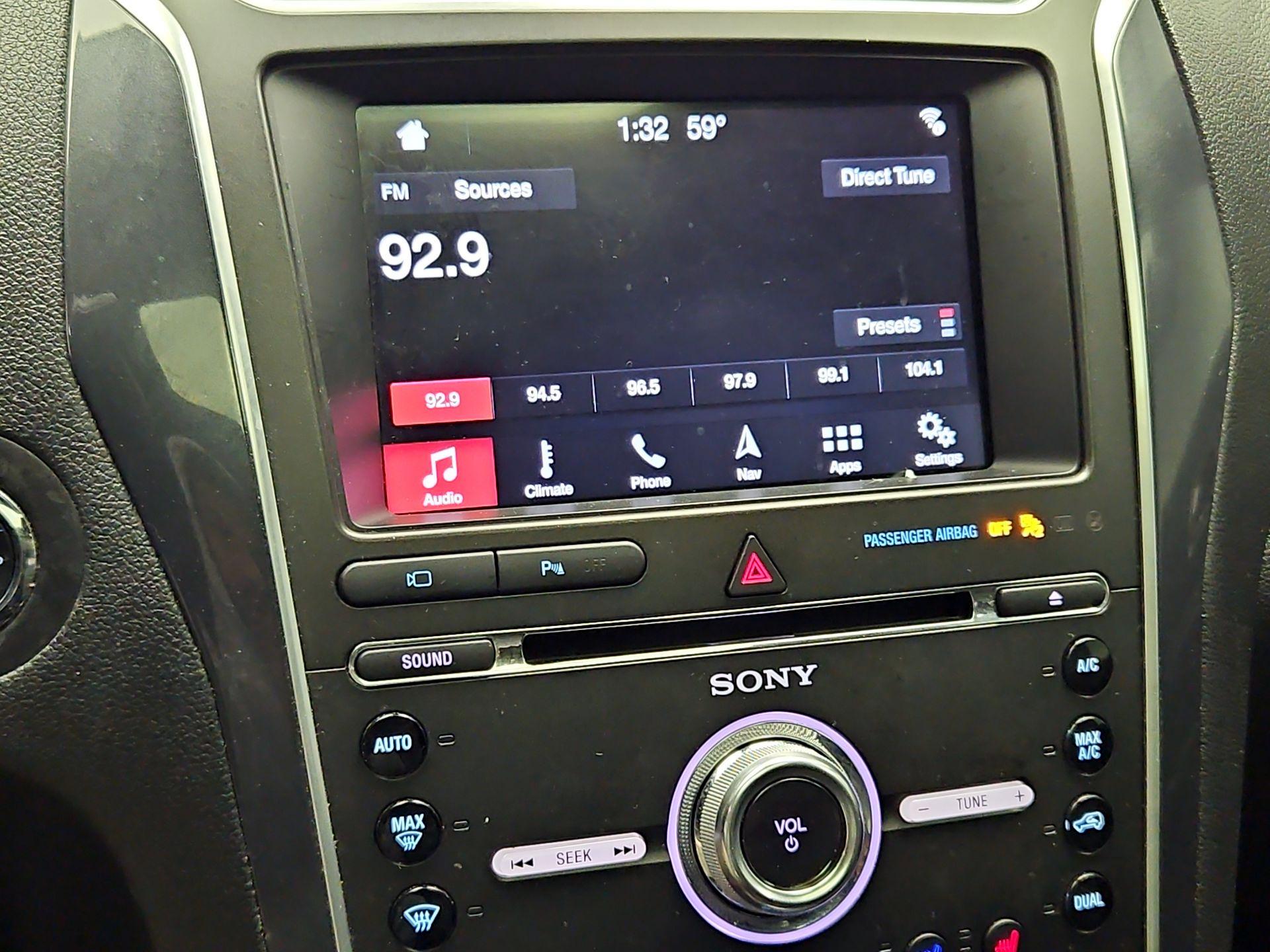 Thumbnail: 2018 Ford Explorer - 16