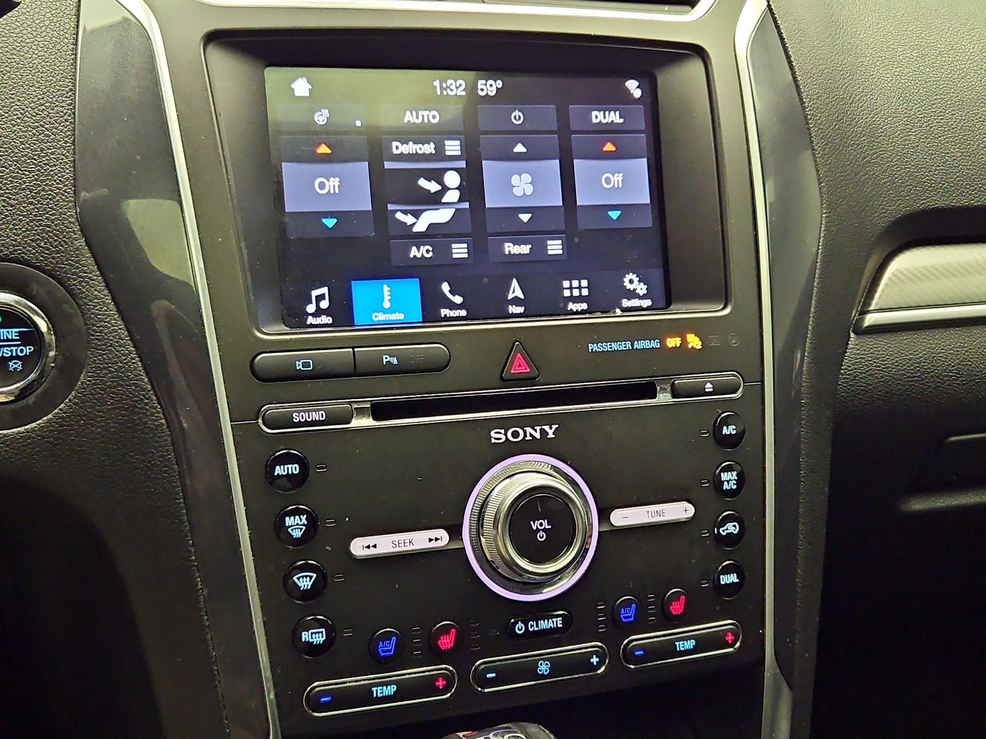 Thumbnail: 2018 Ford Explorer - 17