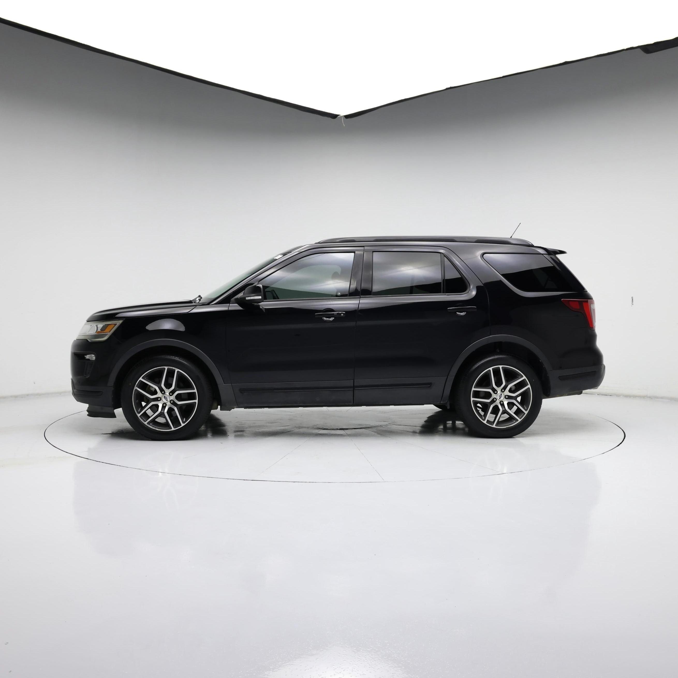 Thumbnail: 2018 Ford Explorer - 3