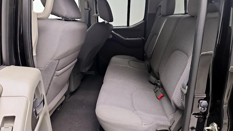 2017 Nissan Frontier SV 17