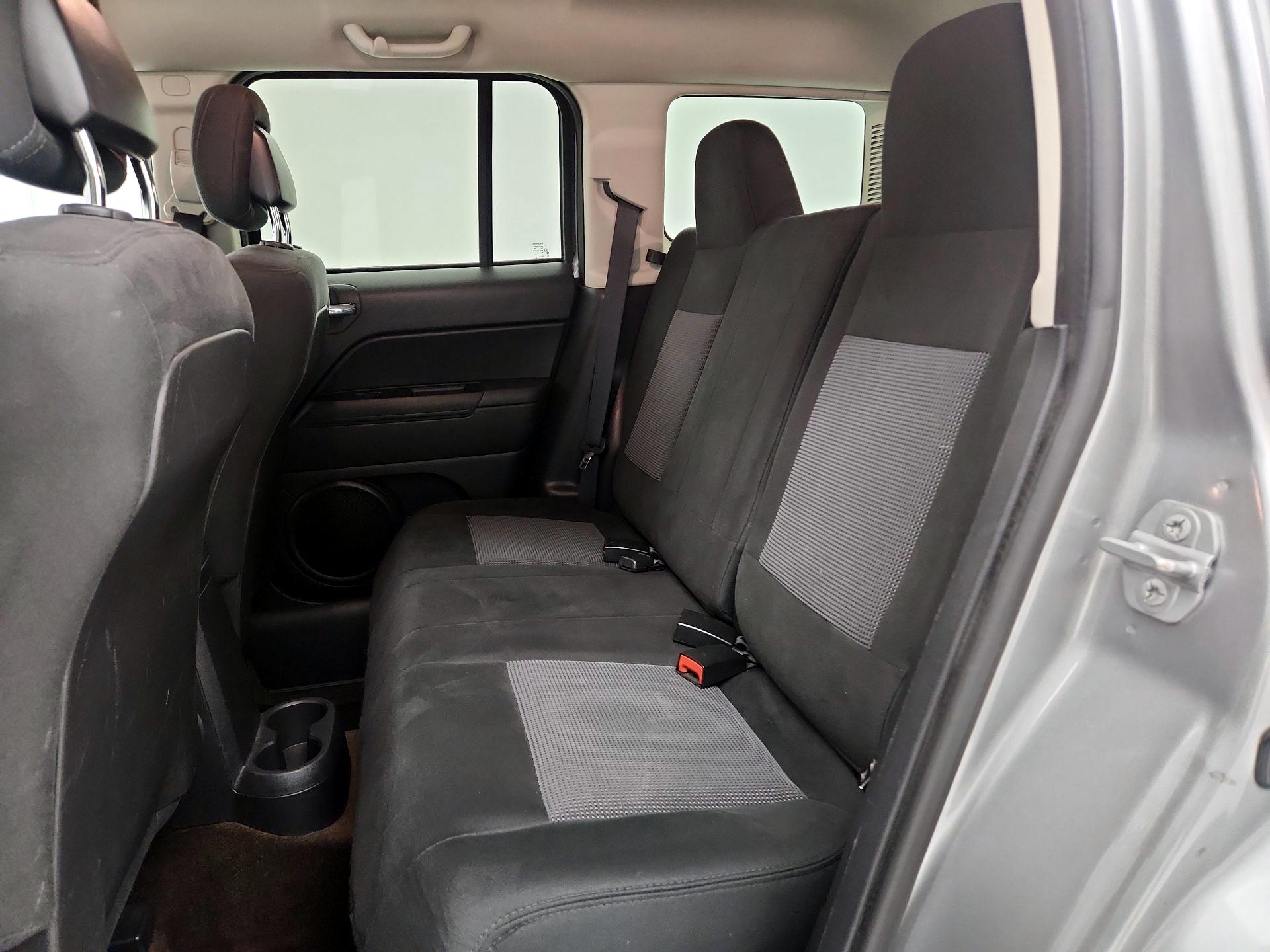 Thumbnail: 2015 Jeep Patriot - 16