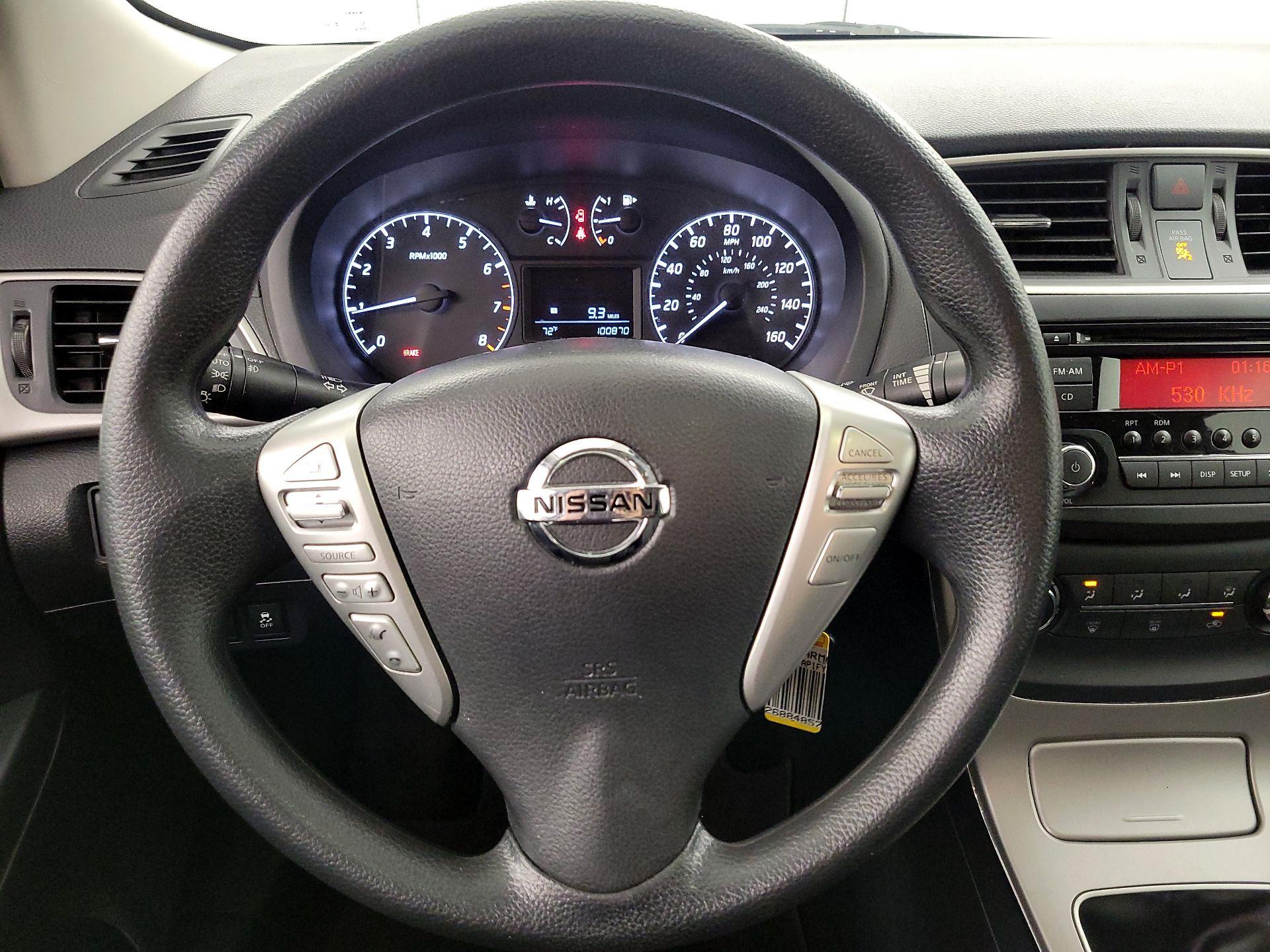 Thumbnail: 2015 Nissan Sentra - 10