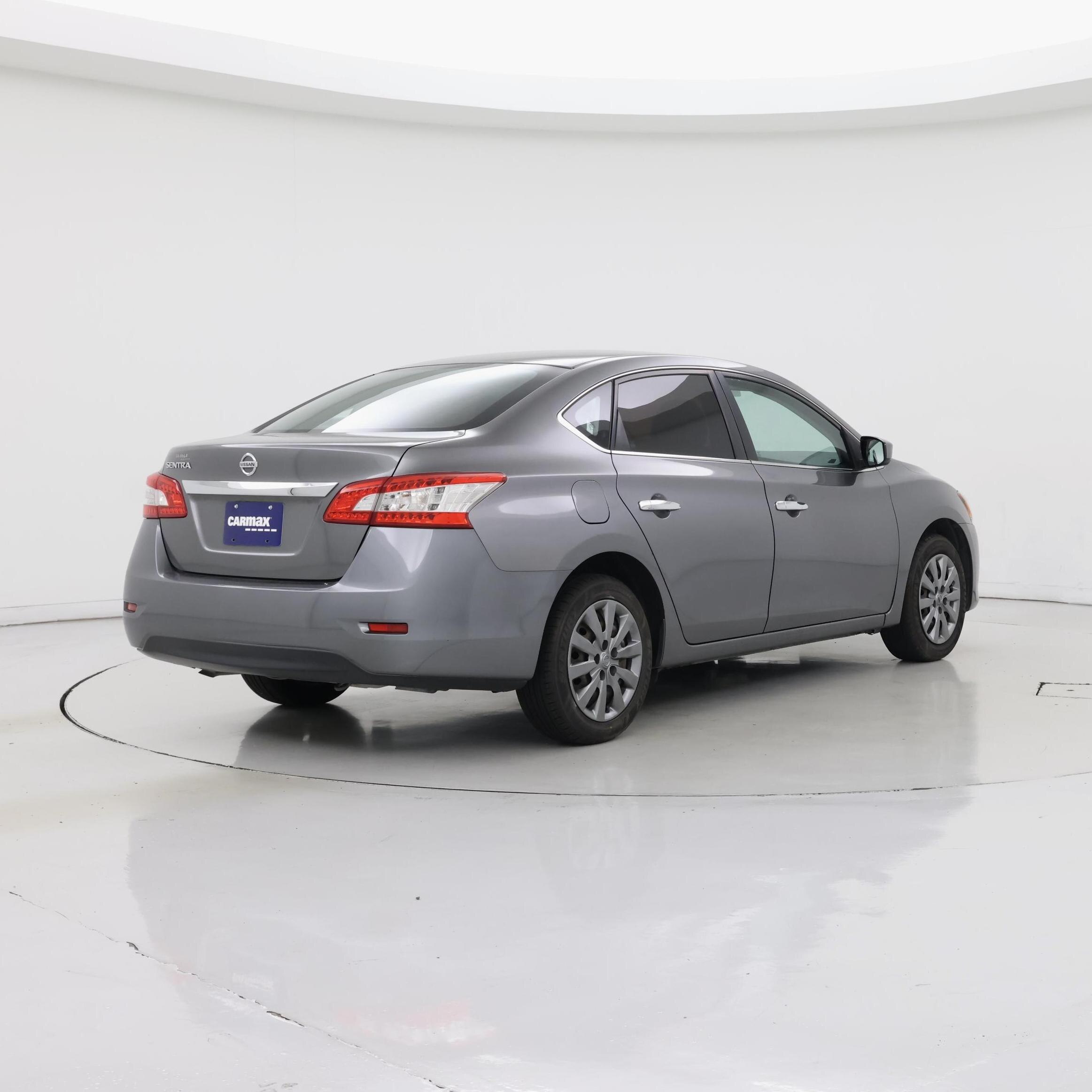 Thumbnail: 2015 Nissan Sentra - 8