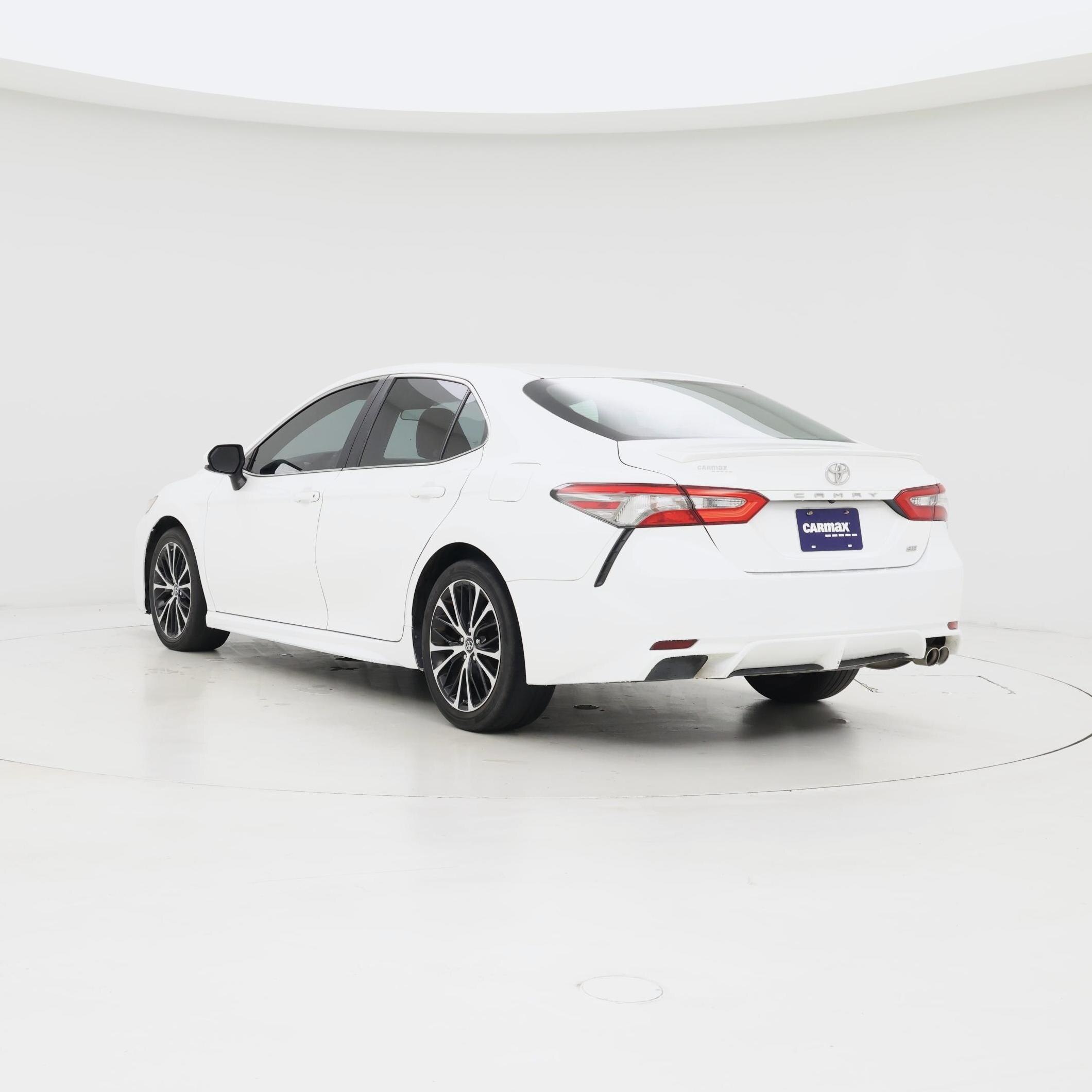 Thumbnail: 2018 Toyota Camry - 2