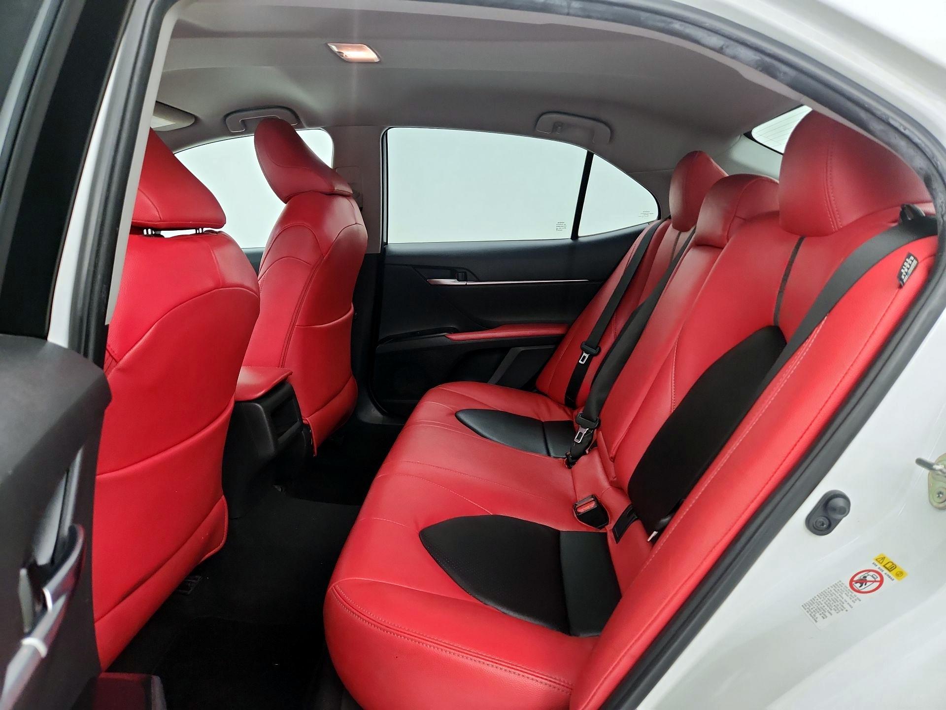 Thumbnail: 2018 Toyota Camry - 19