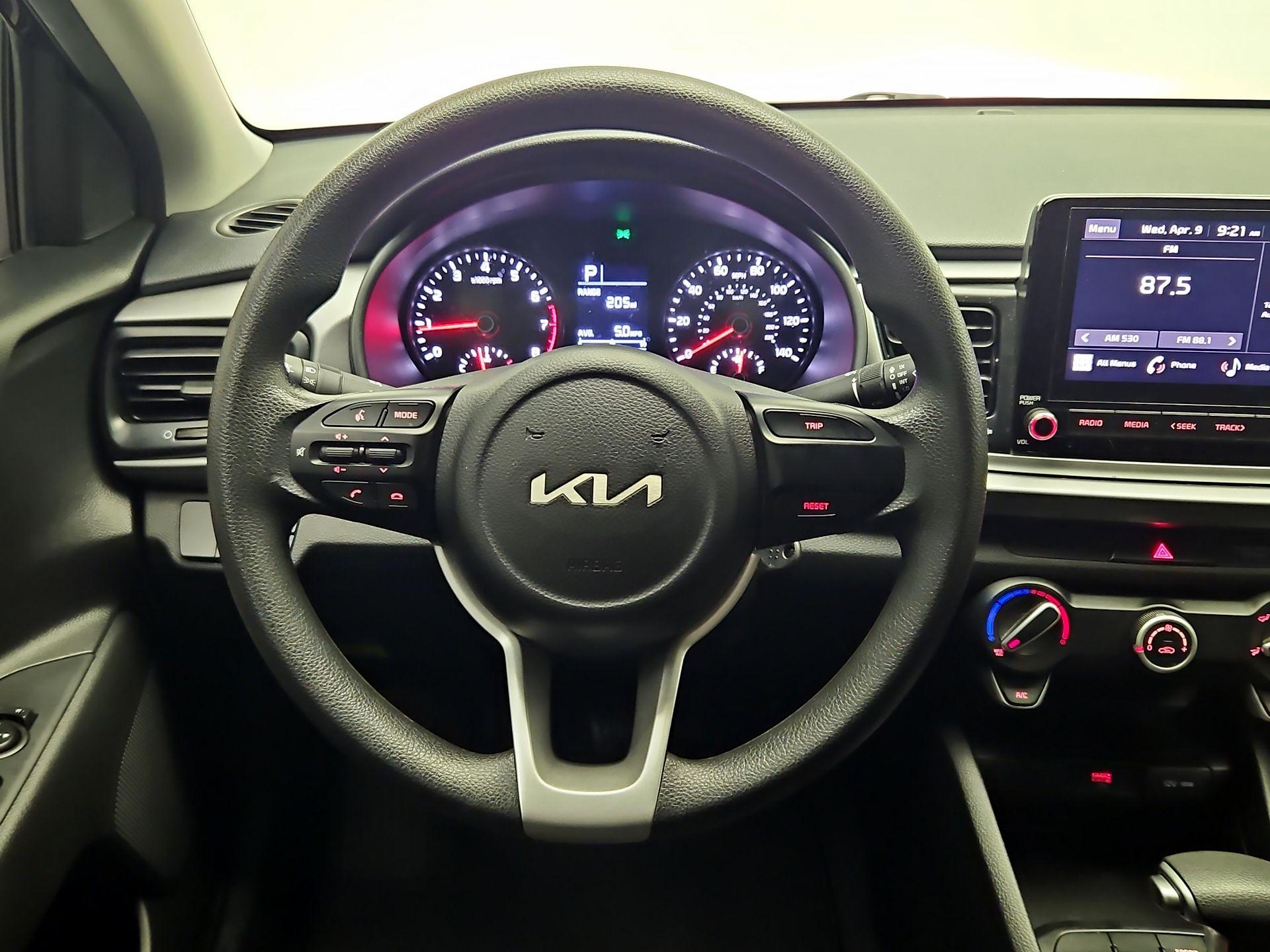 Thumbnail: 2023 Kia Rio - 10