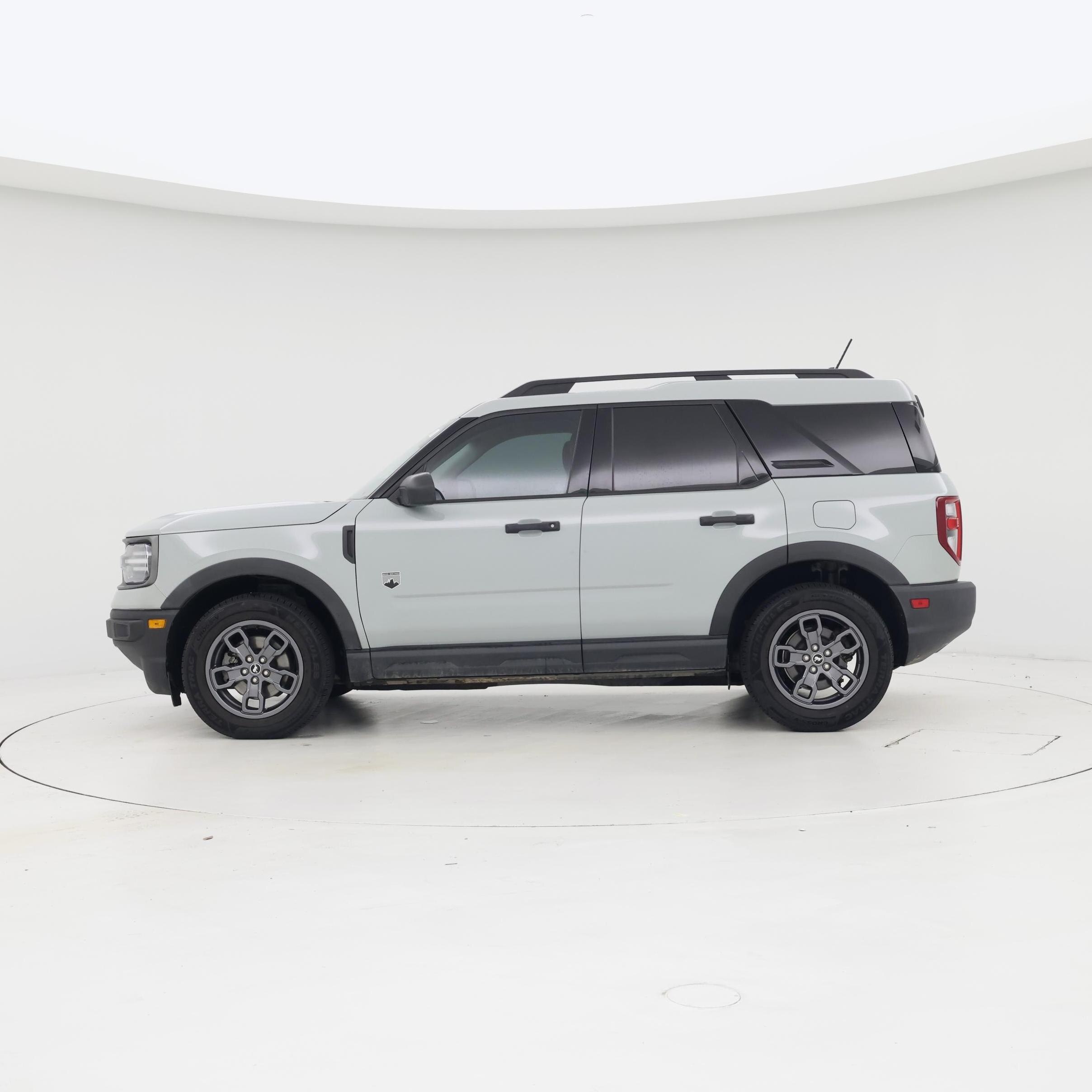 Thumbnail: 2022 Ford Bronco Sport - 3