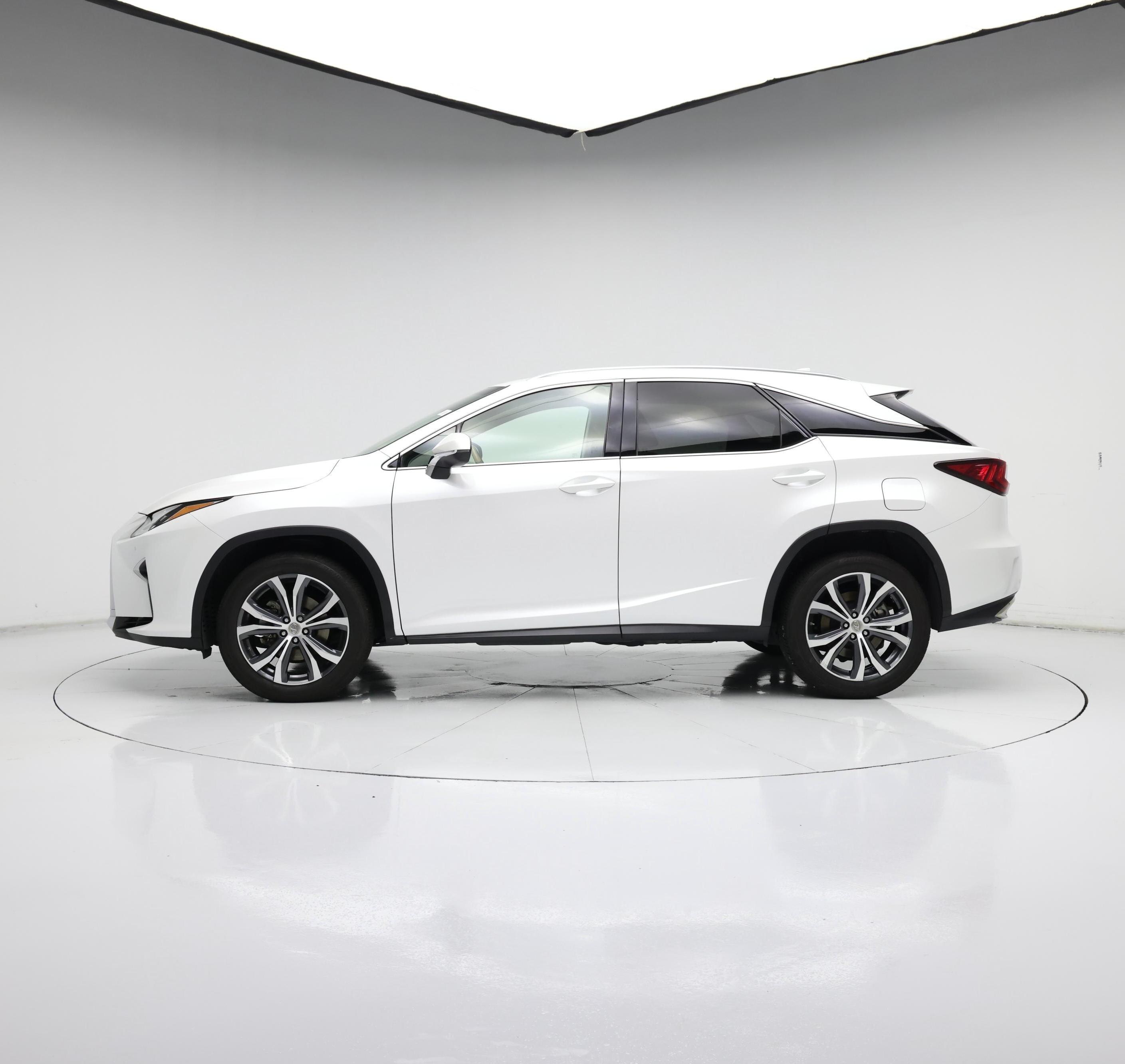 Thumbnail: 2017 Lexus RX - 3
