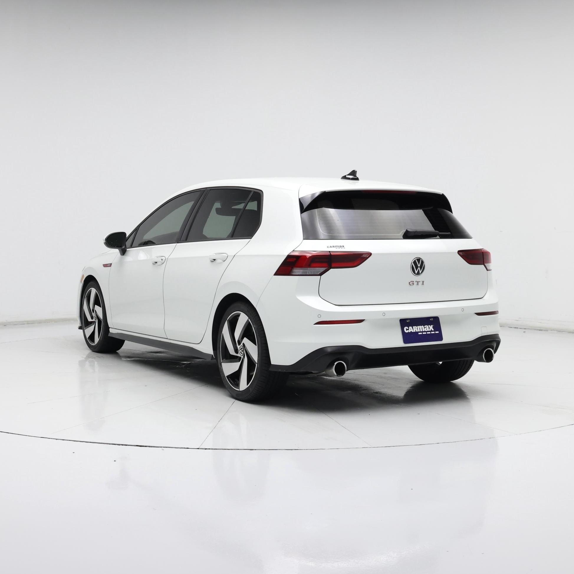 Thumbnail: 2022 Volkswagen Golf - 2