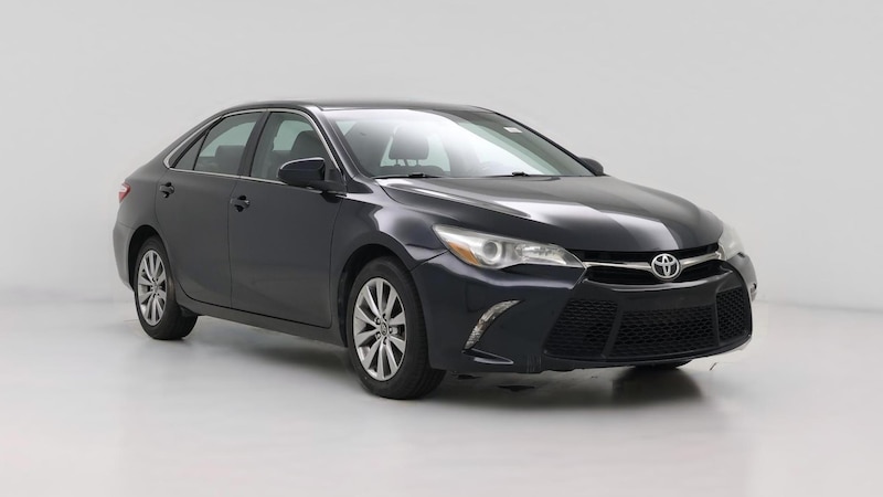 2015 Toyota Camry SE Hero Image