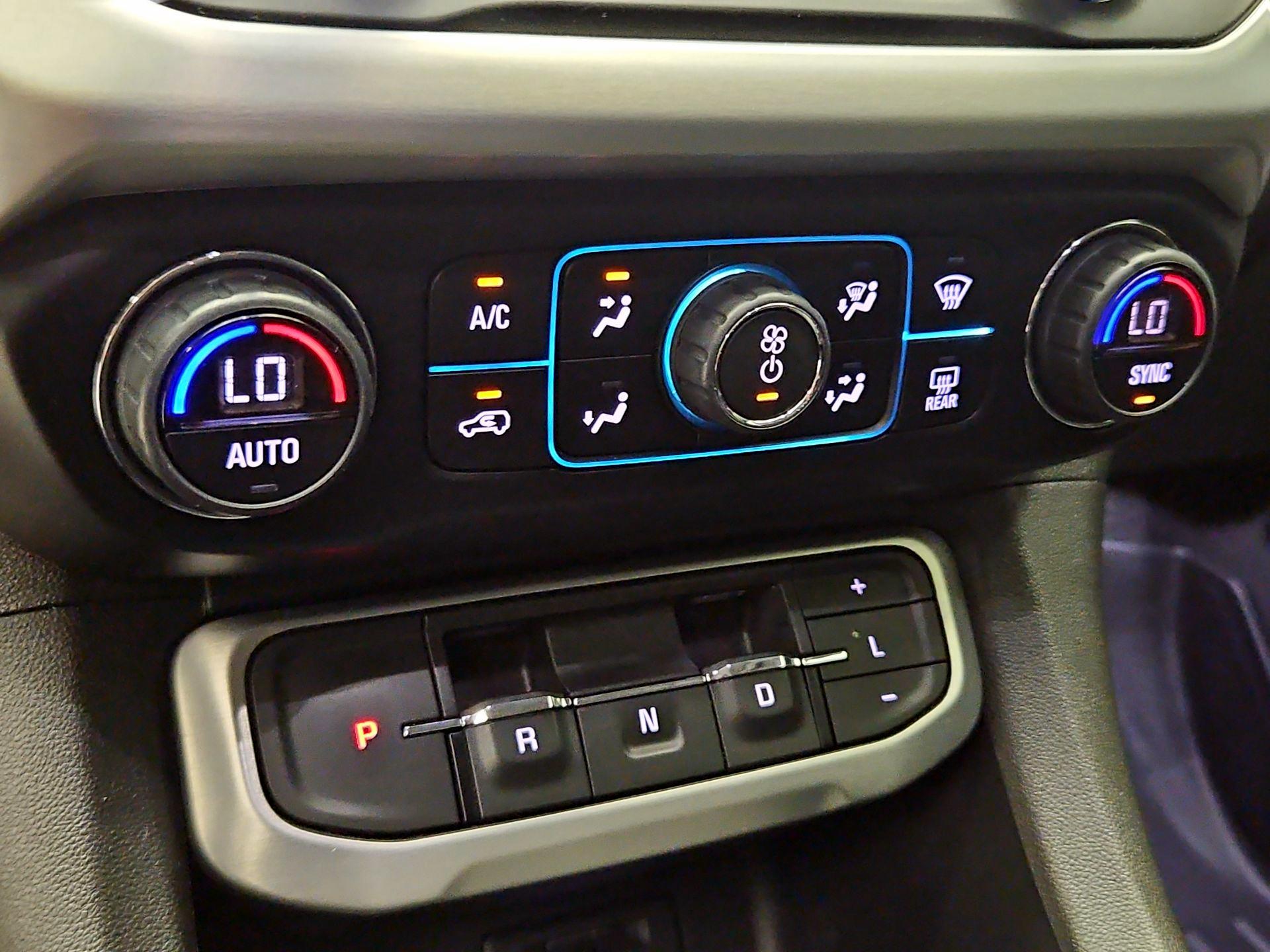 Thumbnail: 2021 GMC Acadia - 17