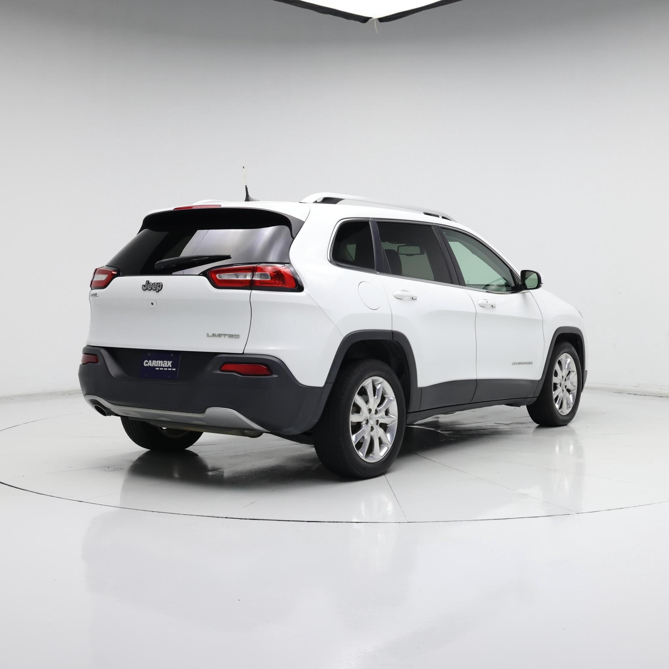 Thumbnail: 2016 Jeep Cherokee - 8