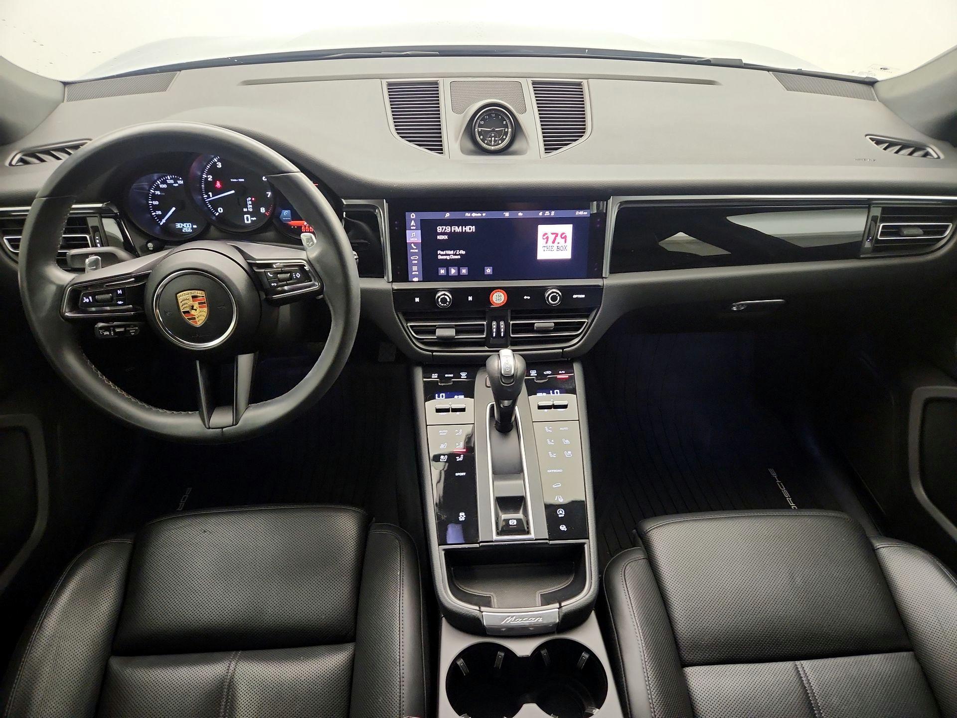 Thumbnail: 2023 Porsche Macan - 9