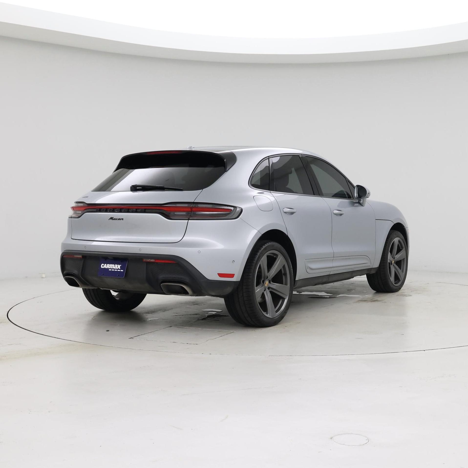 Thumbnail: 2023 Porsche Macan - 8
