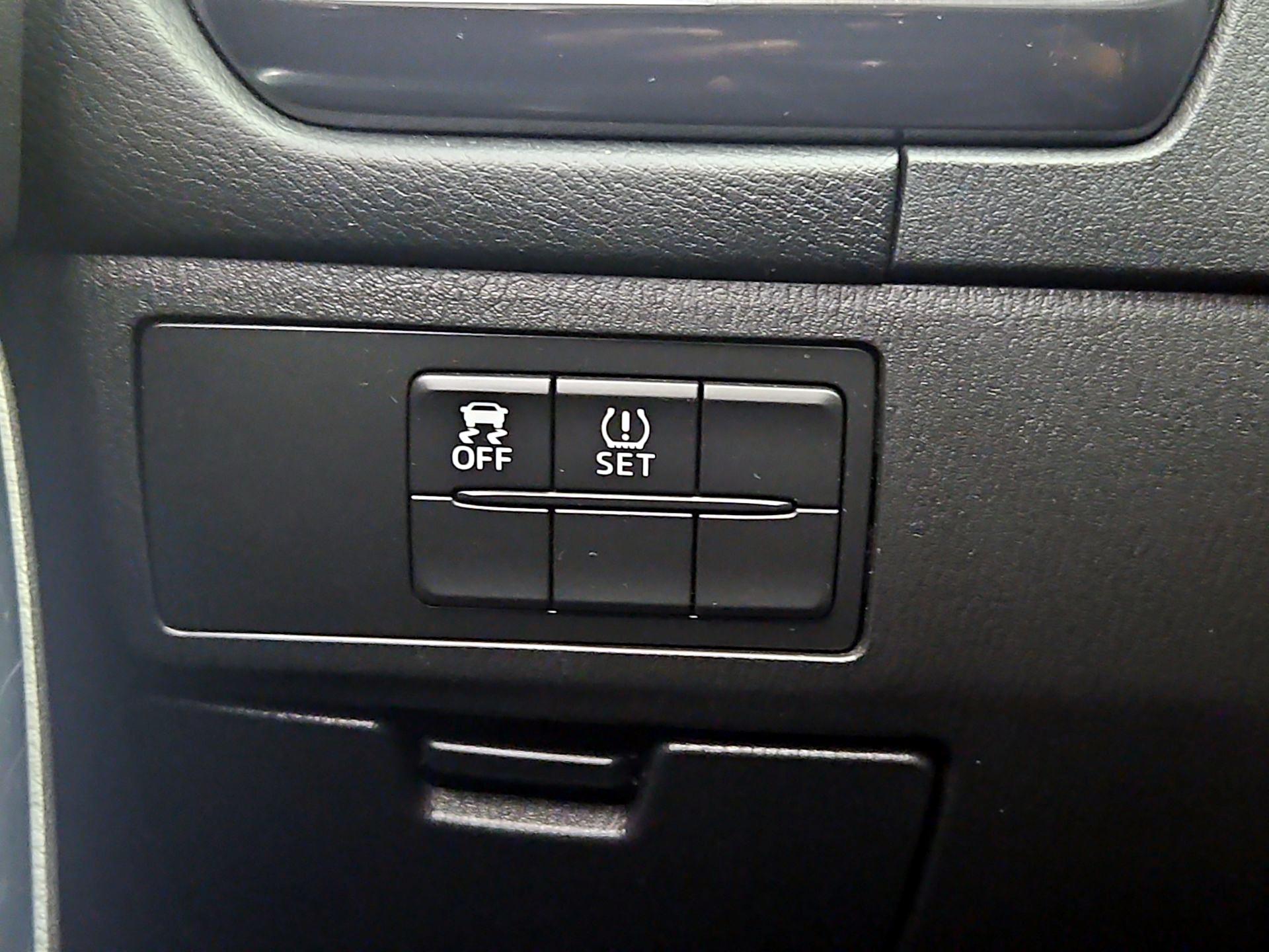 Thumbnail: 2015 Mazda Mazda6 - 13