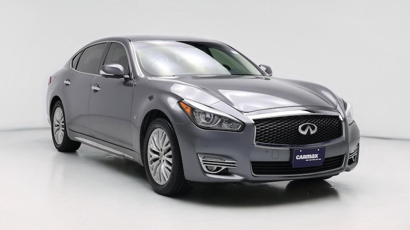 2015 INFINITI Q70  Hero Image