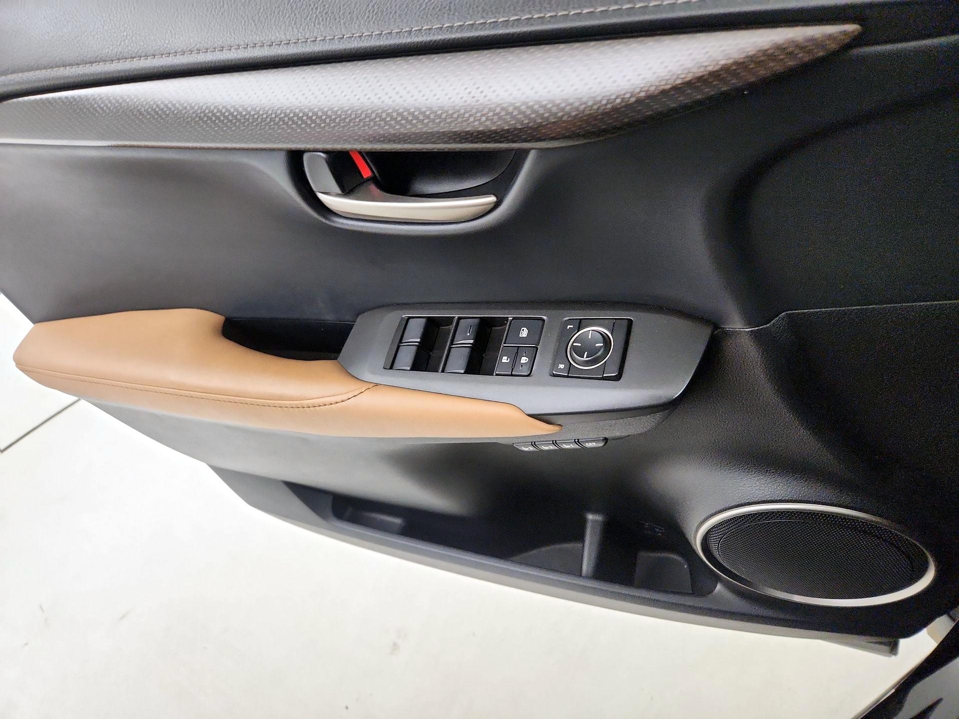 Thumbnail: 2016 Lexus NX - 12