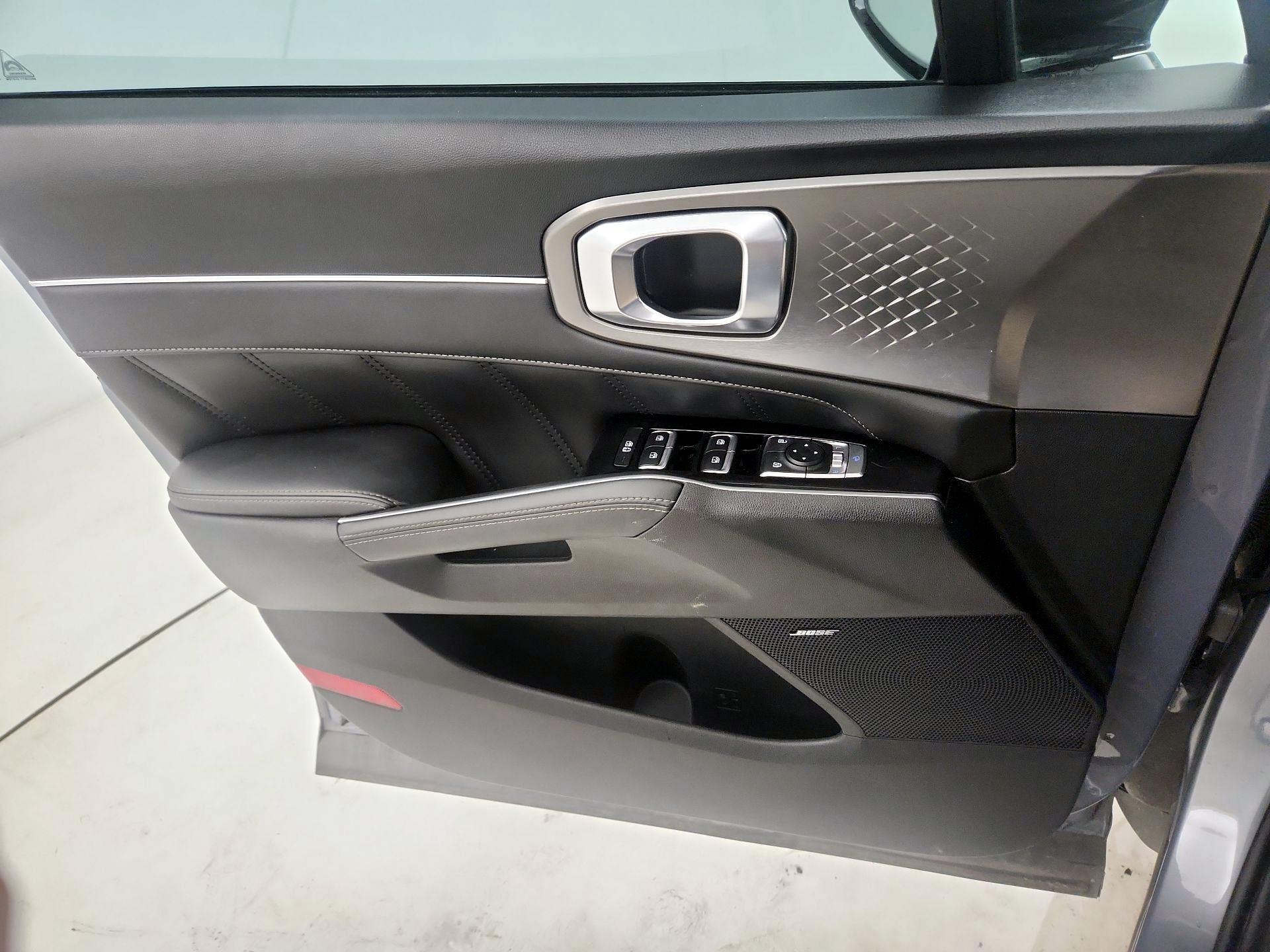 Thumbnail: 2021 Kia Sorento - 12