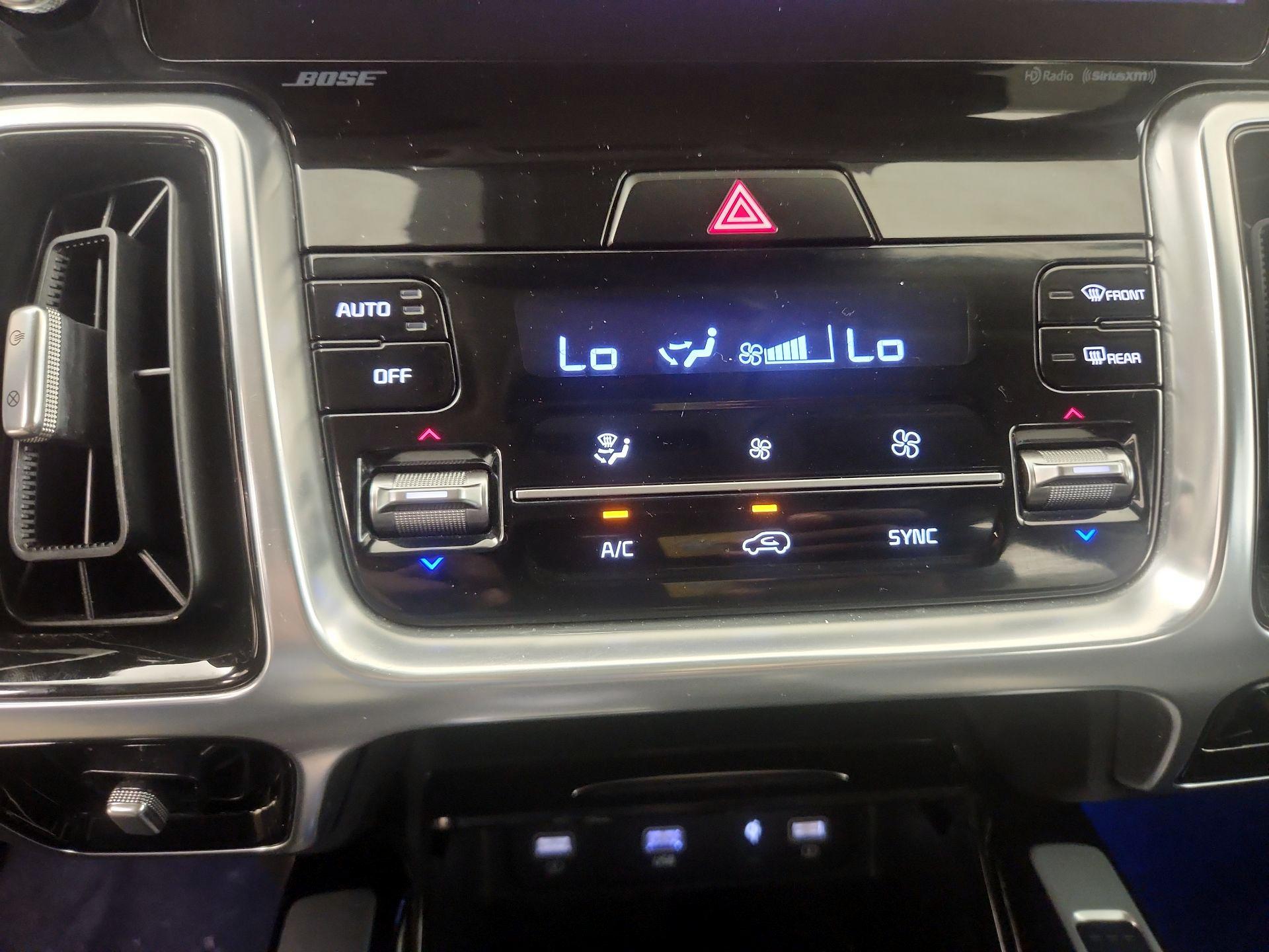 Thumbnail: 2021 Kia Sorento - 17