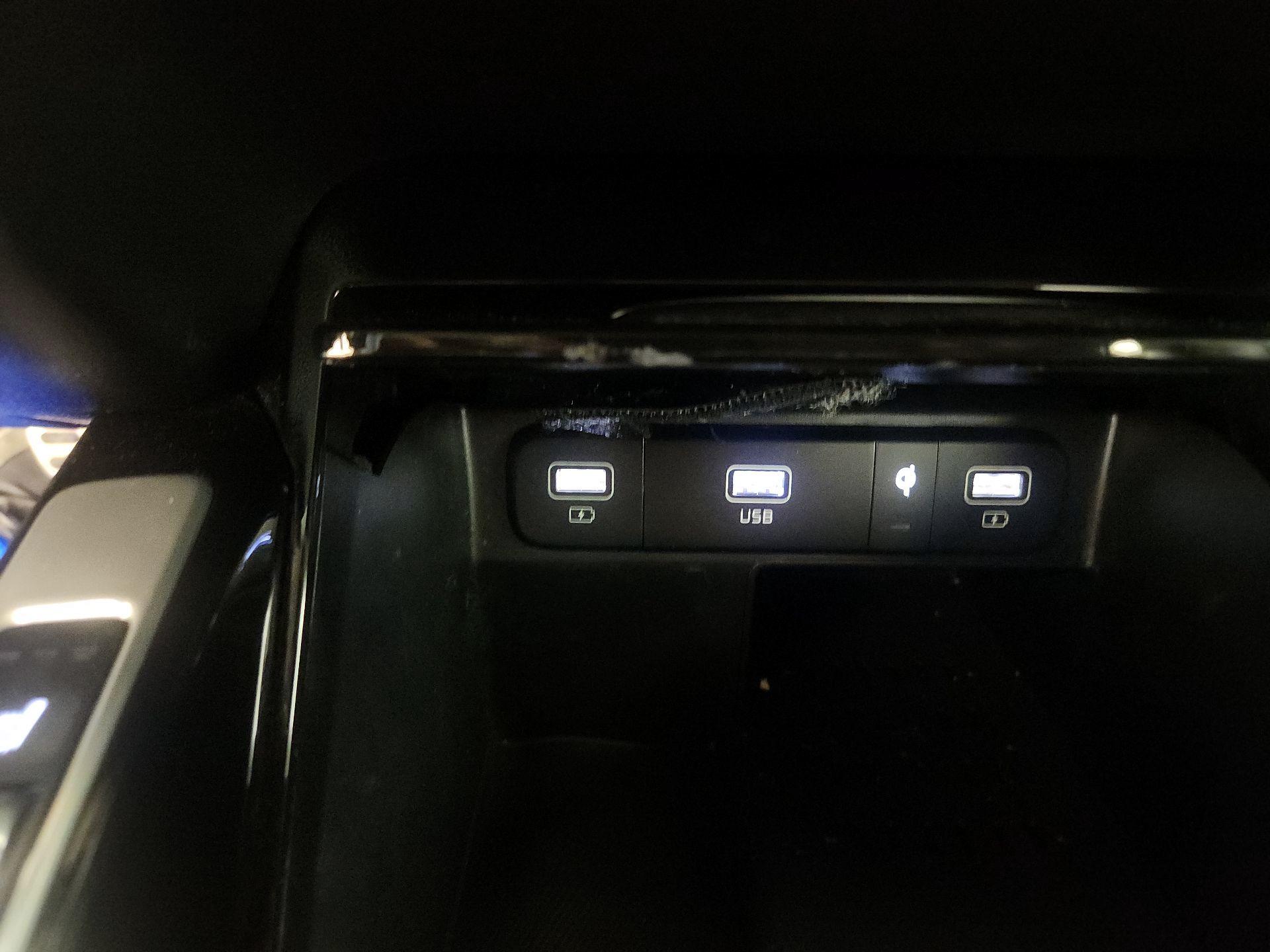 Thumbnail: 2021 Kia Sorento - 19