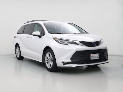 2022 Toyota Sienna XLE -
                Palmdale, CA